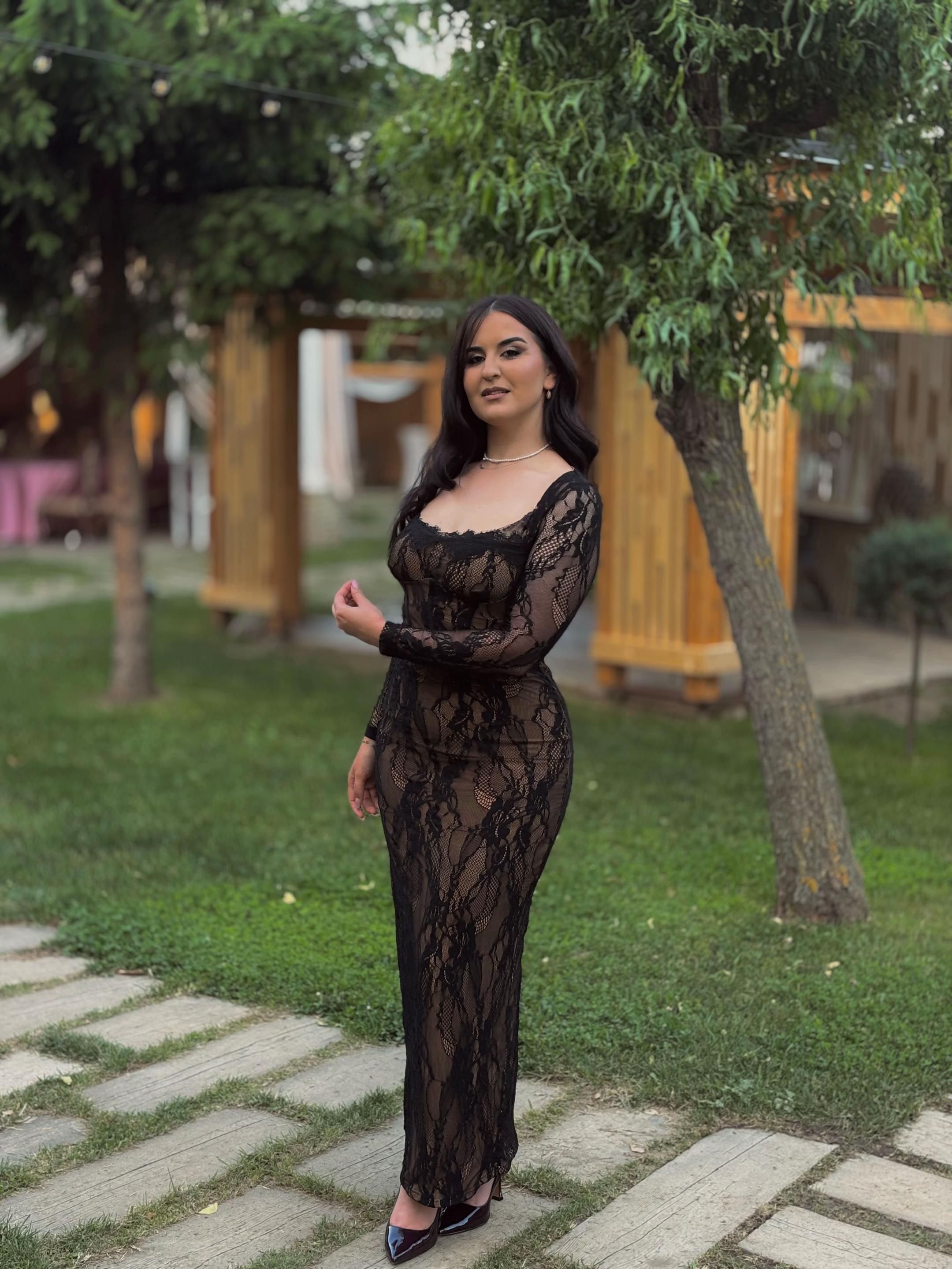 @Iuliana&ensp;Elena