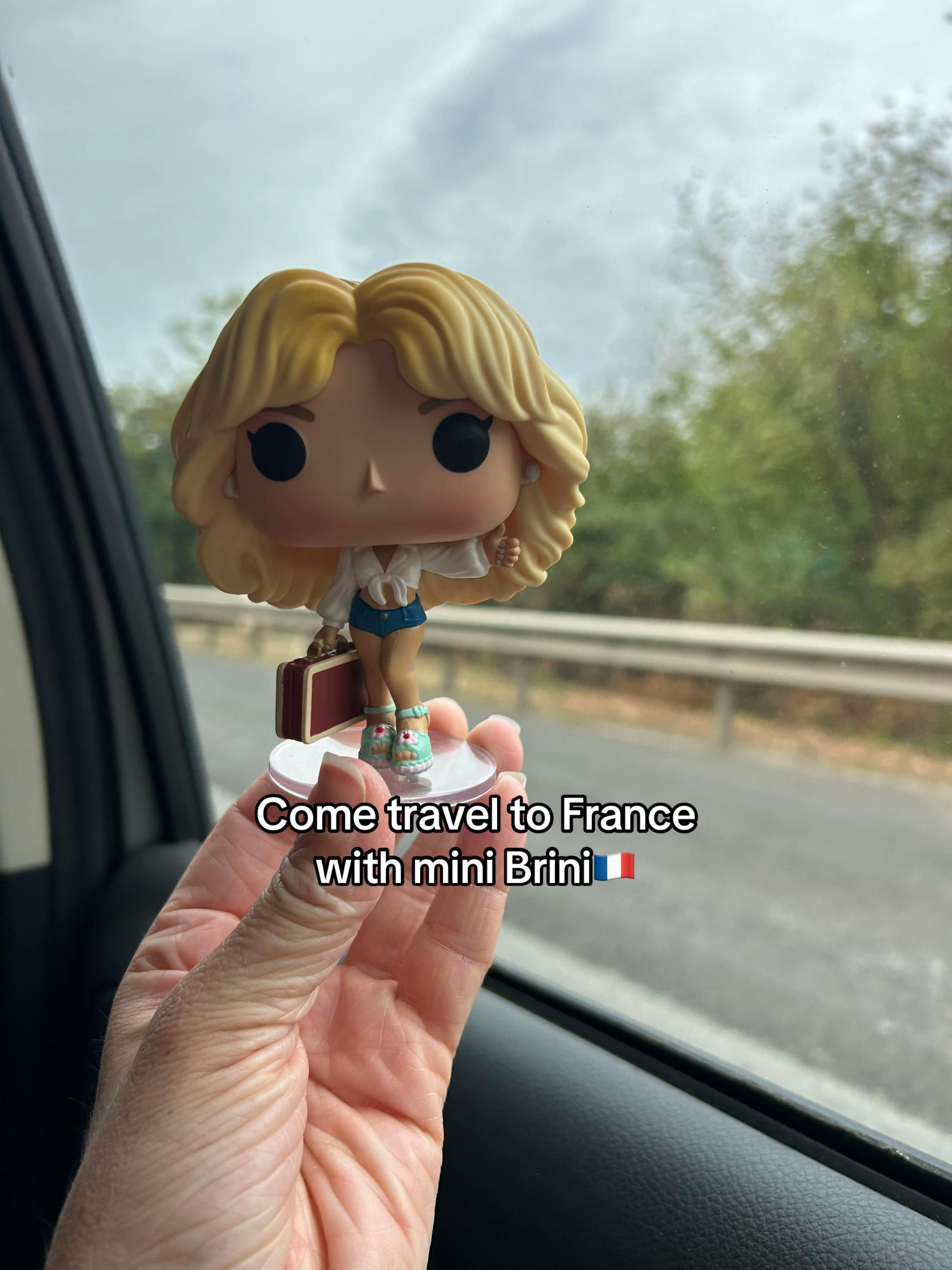 @Kirsten🐾 (FANACCOUNT)