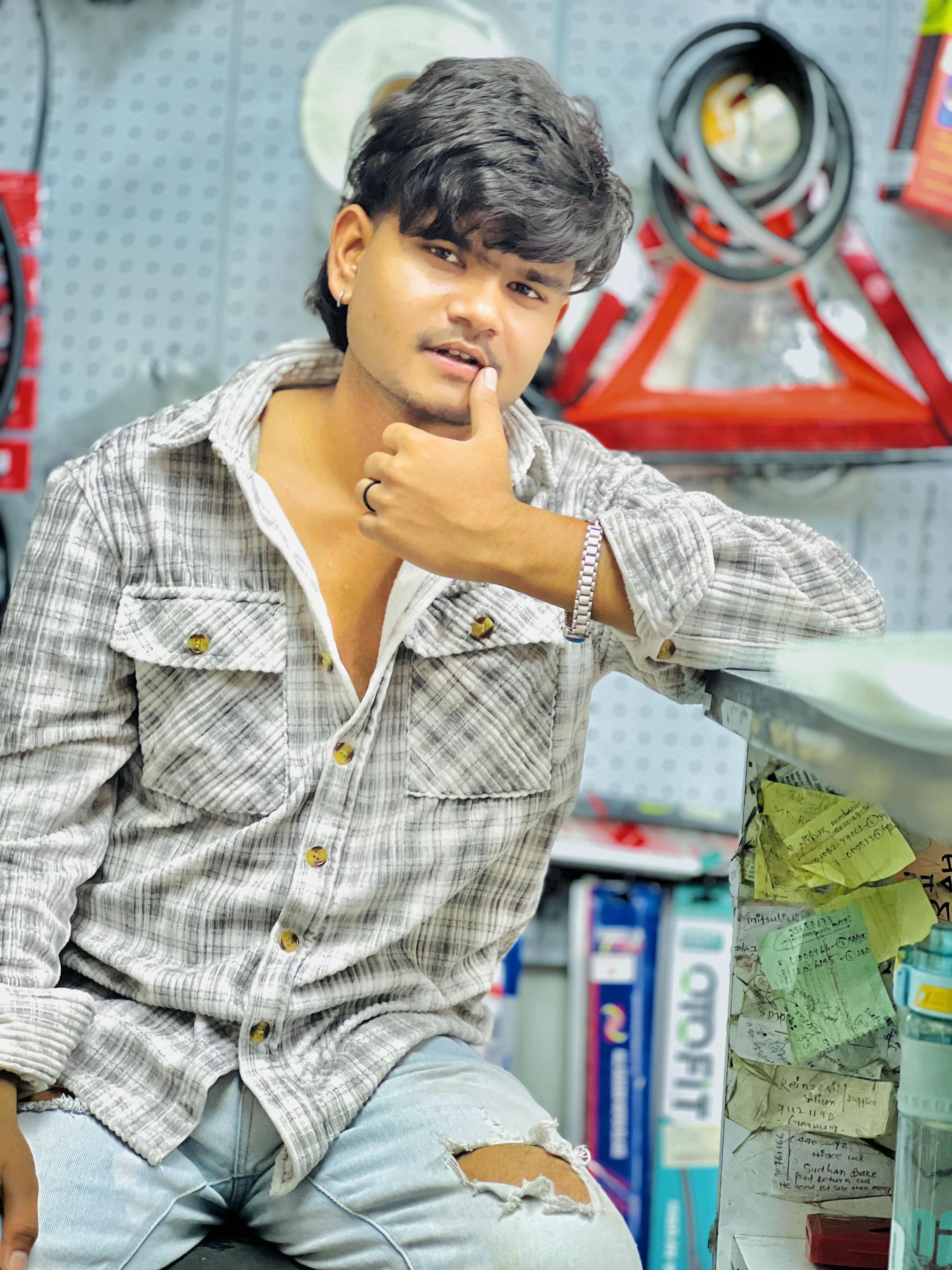 @छोटा_𝐍𝐀𝐖𝐀𝐁 🦅