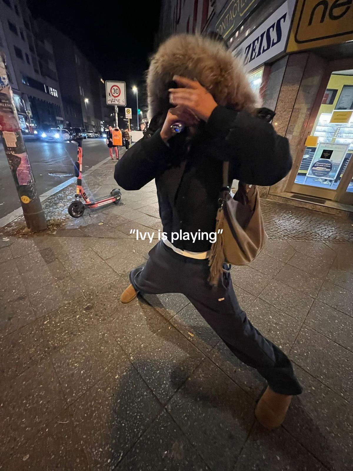 @🕸️