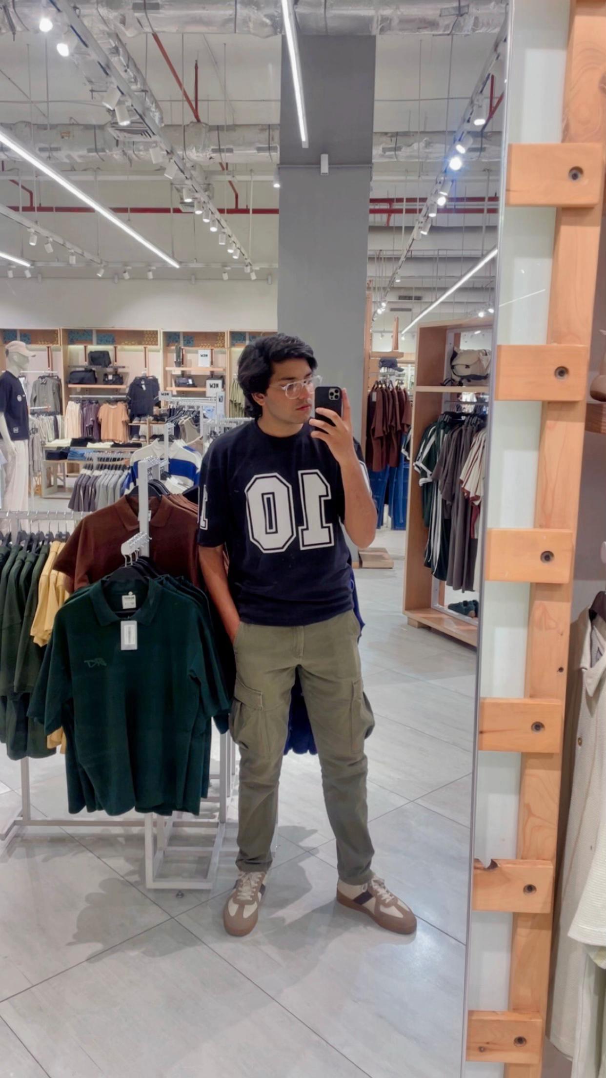 @🇵🇰🔥 Mäñî ♥️🥰