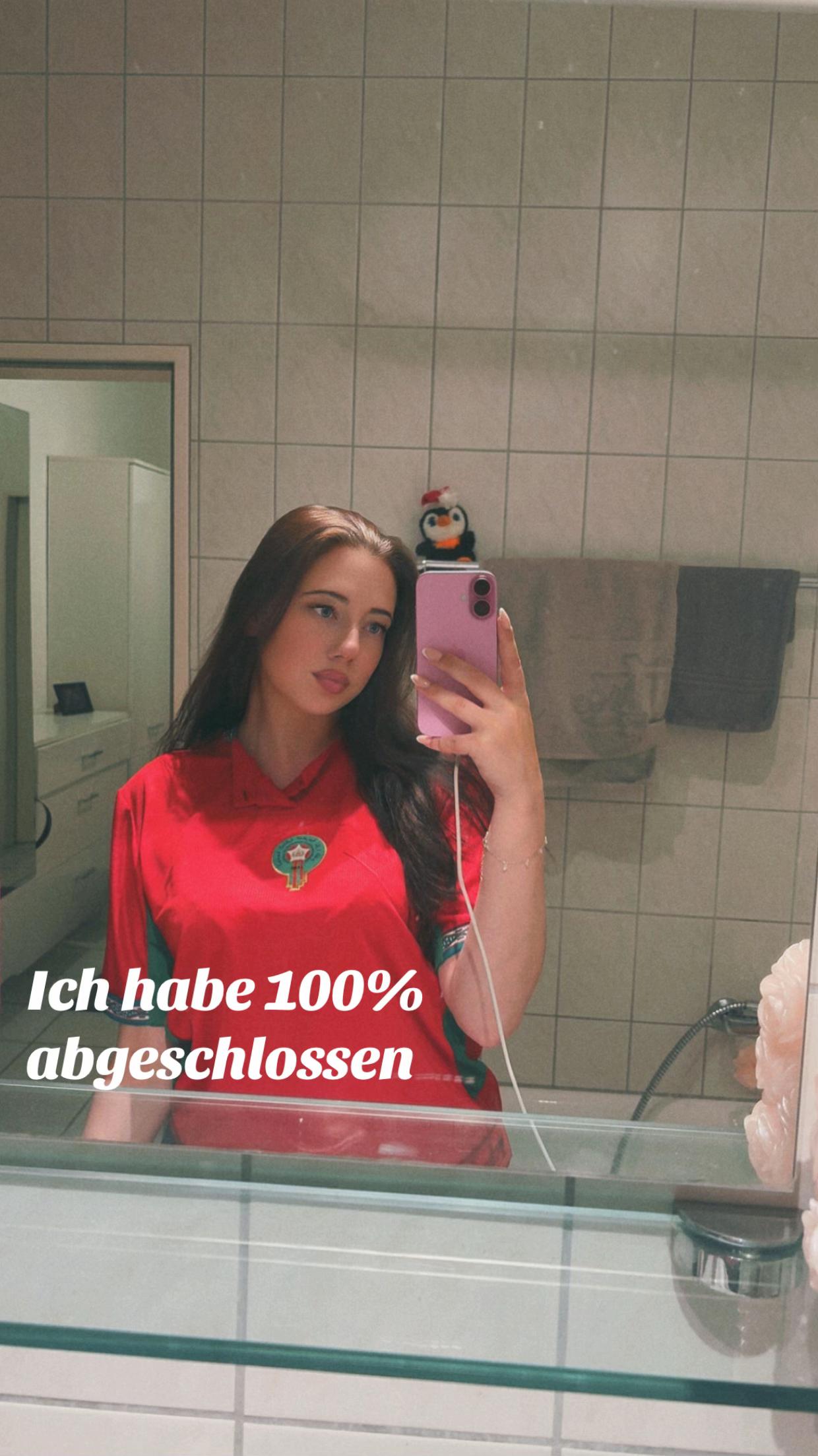 @Jasmina🧸
