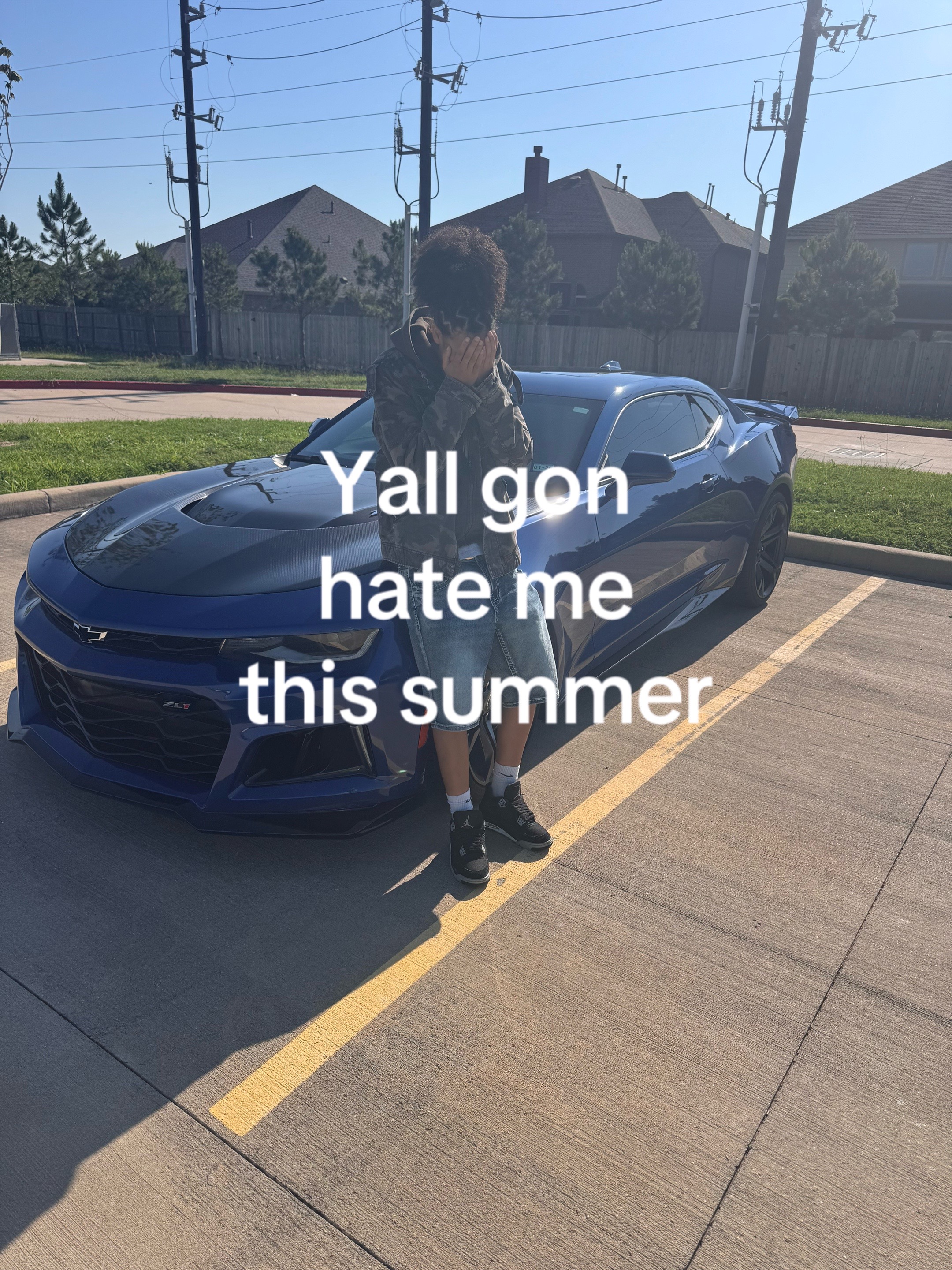 @🦄