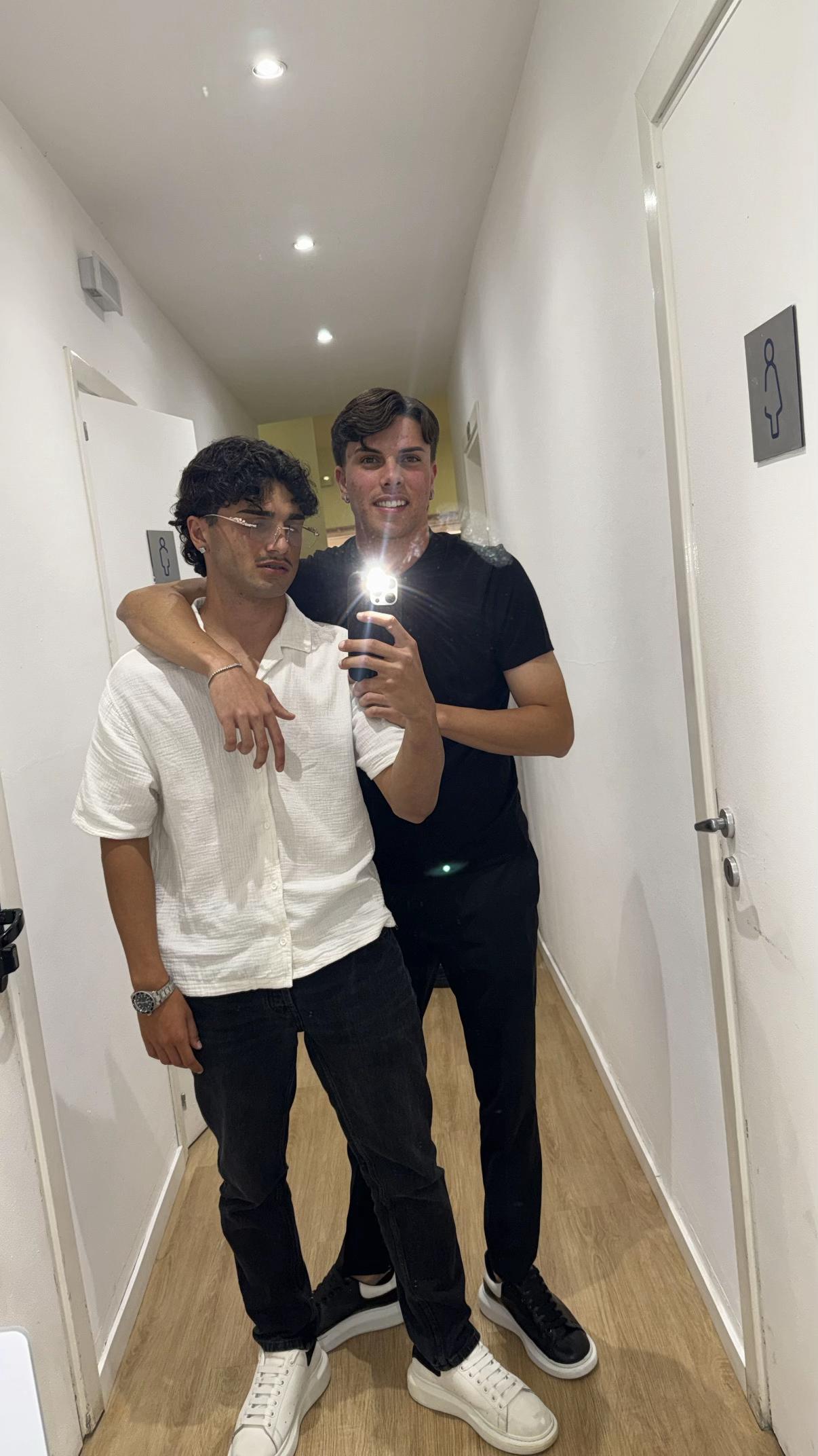@N U N Z I O🧊