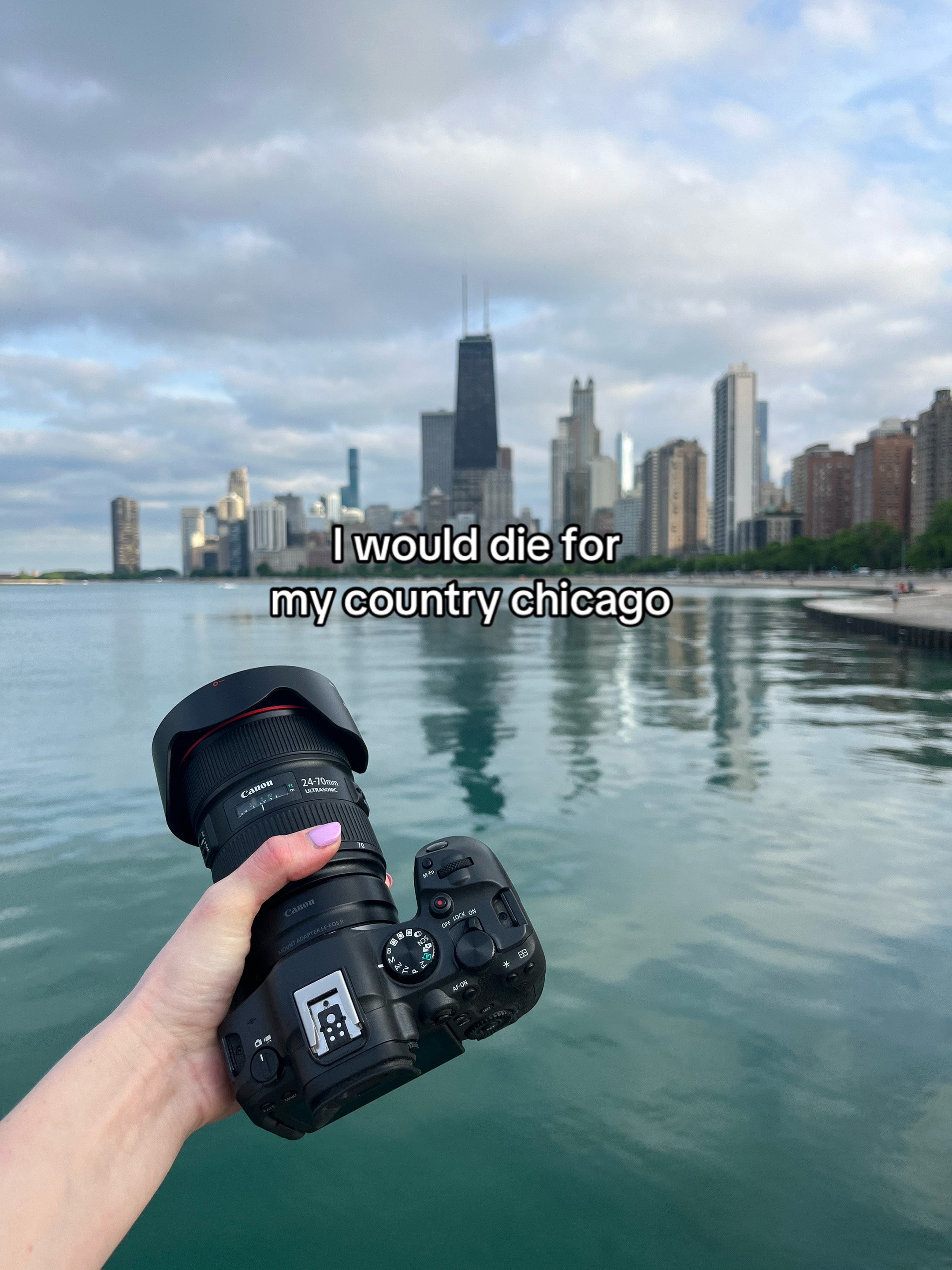 @V - CHICAGO PHOTOGRAPHER
