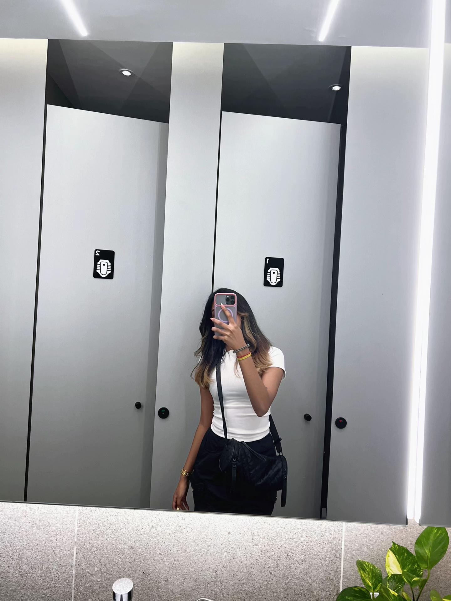 @.H