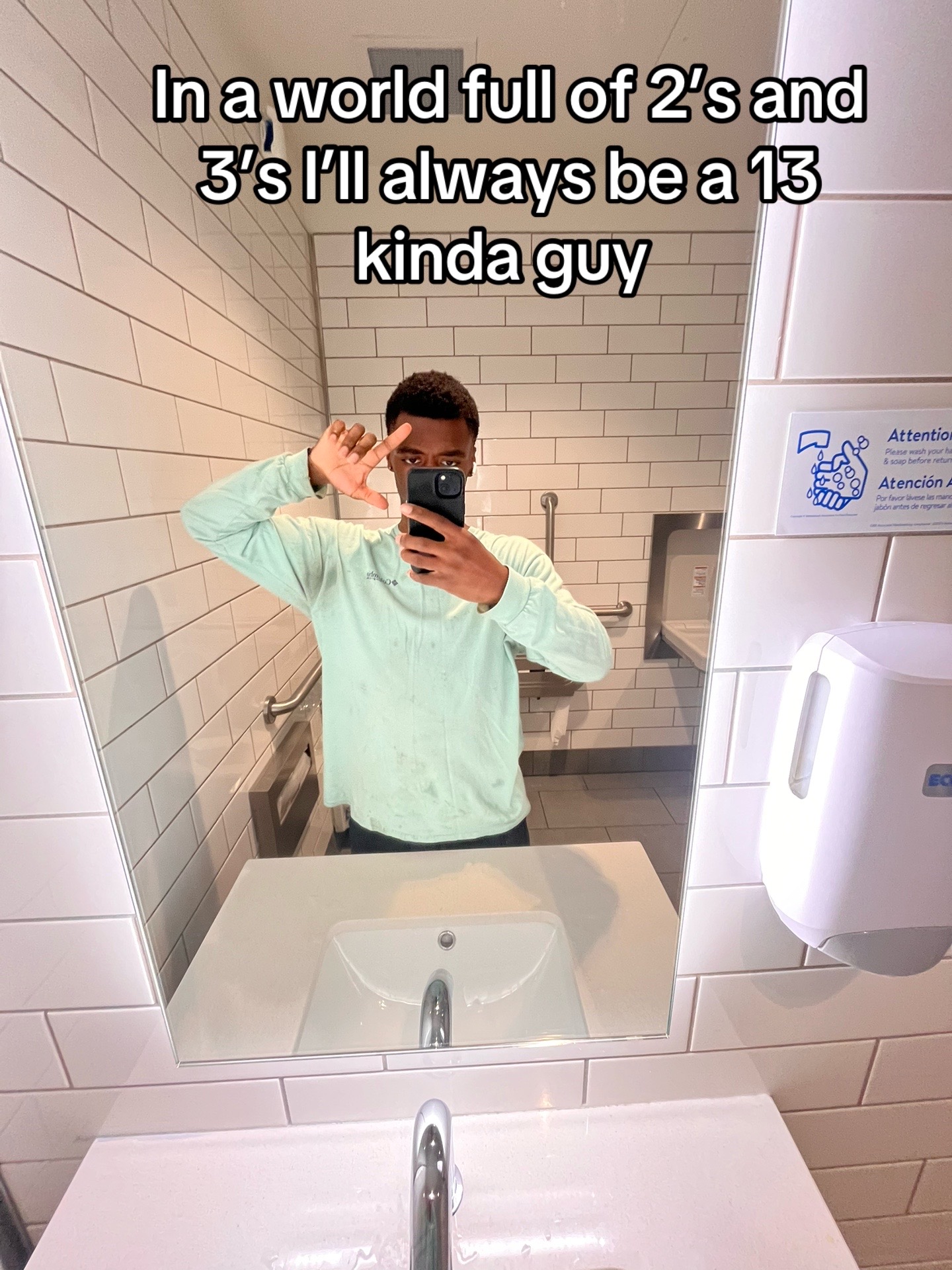 @⃟