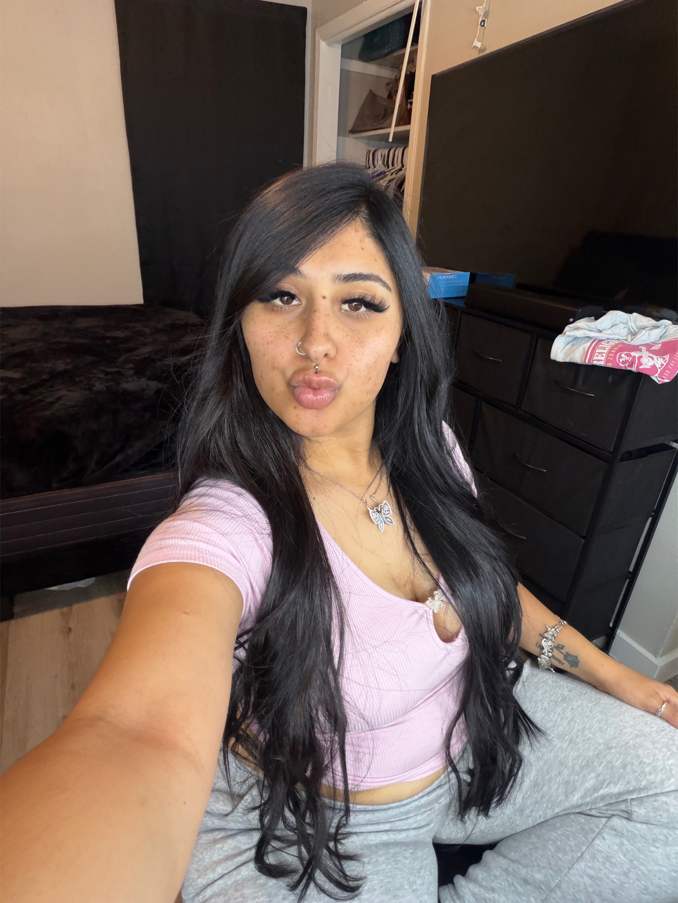@Haley Monique🍒