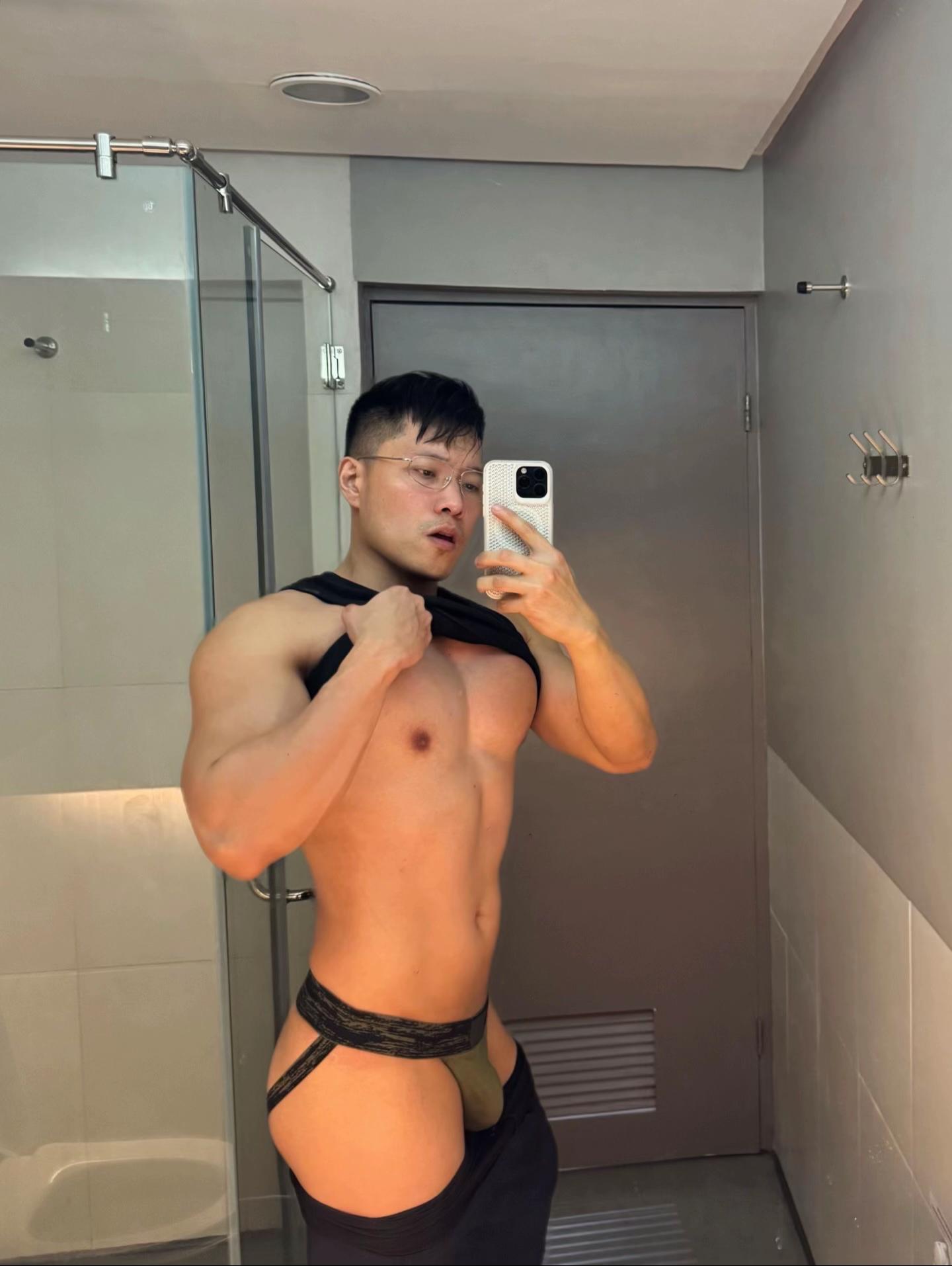 @AJ De Leon