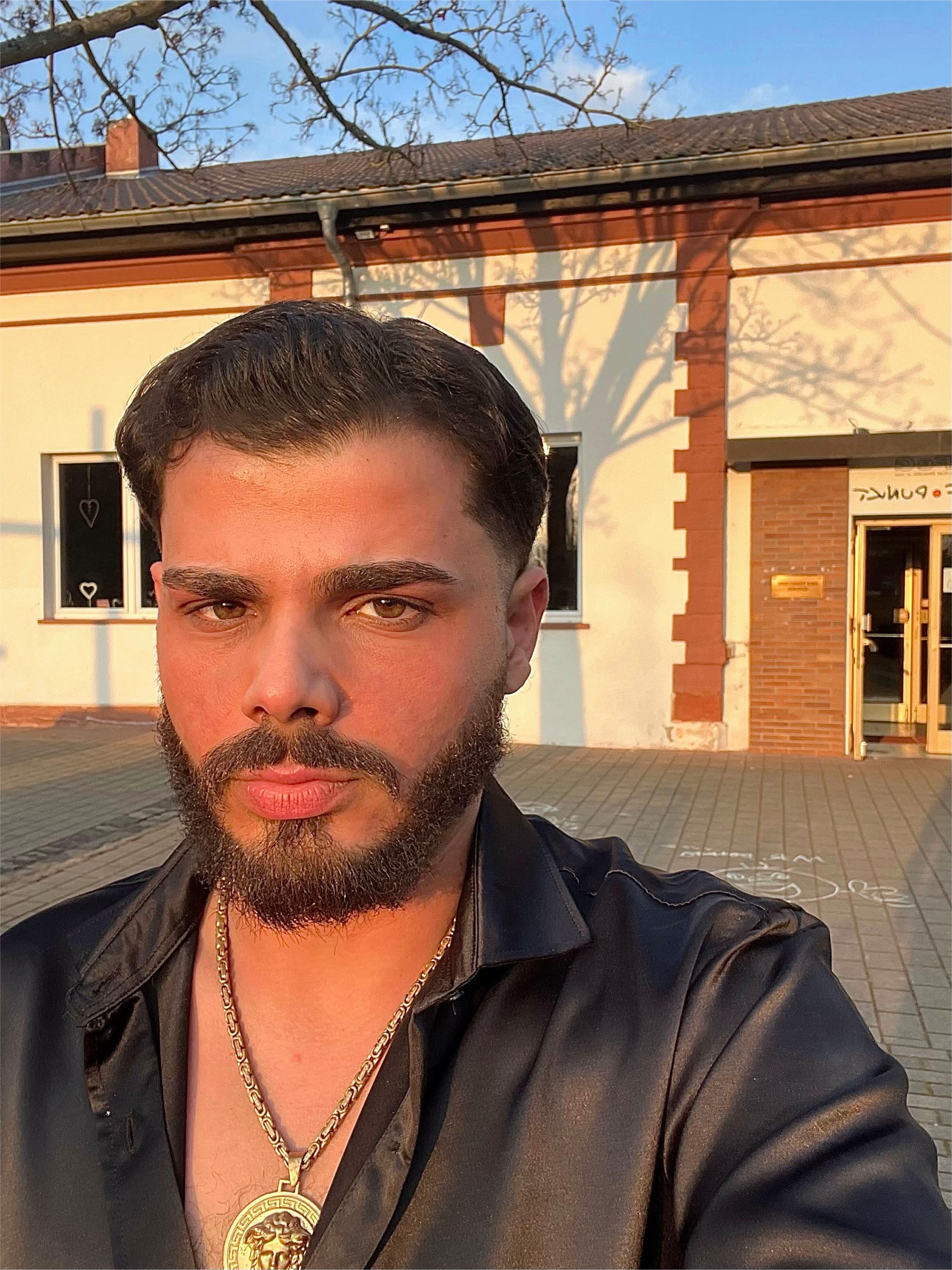 @giuliano