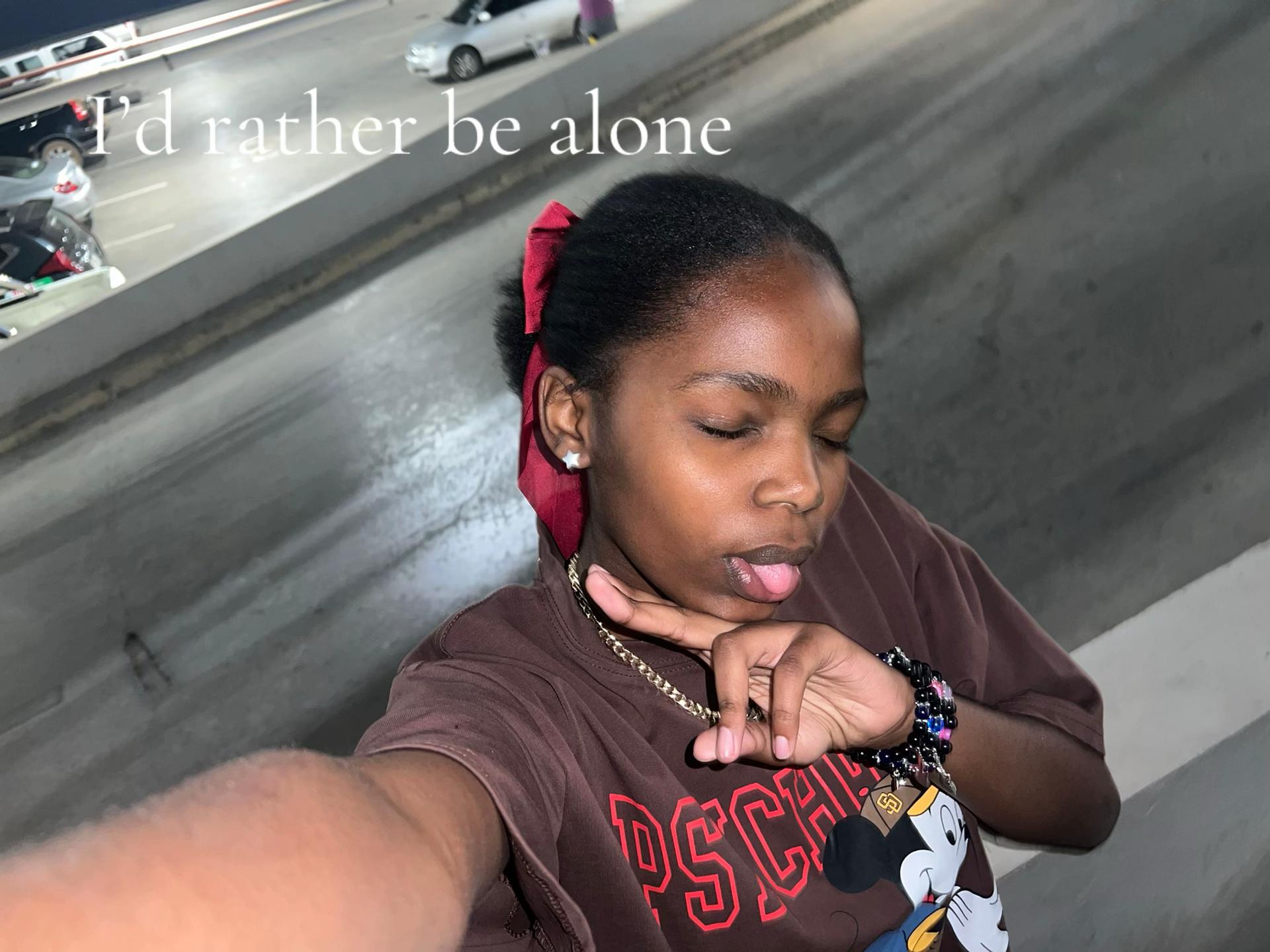 @🧚🏽&zwj;♀️emima
