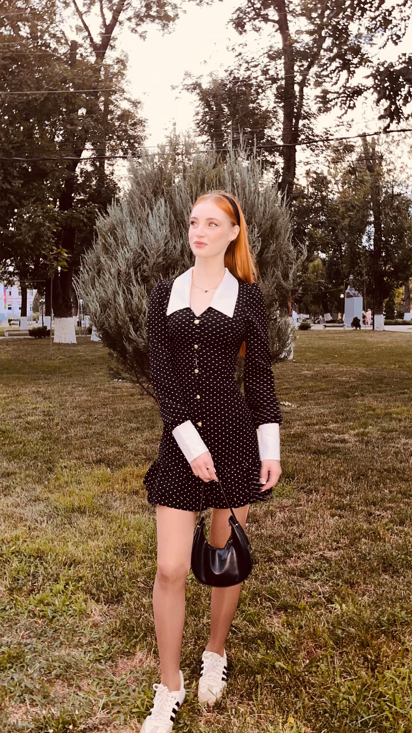 @𝐀🪽👩🏻🦰