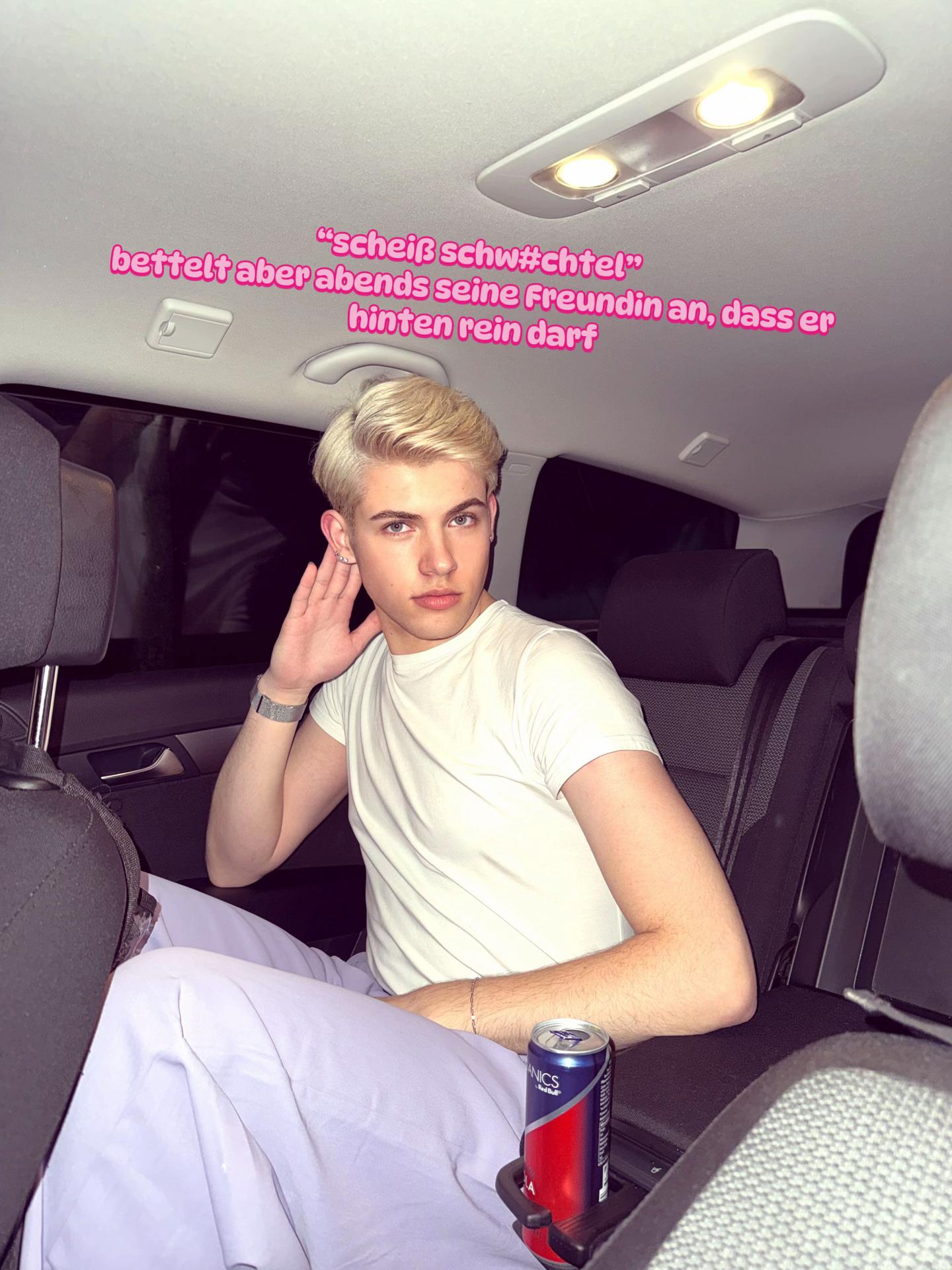 @𝓂𝒶𝓇𝓋𝒾𝓃 🪩