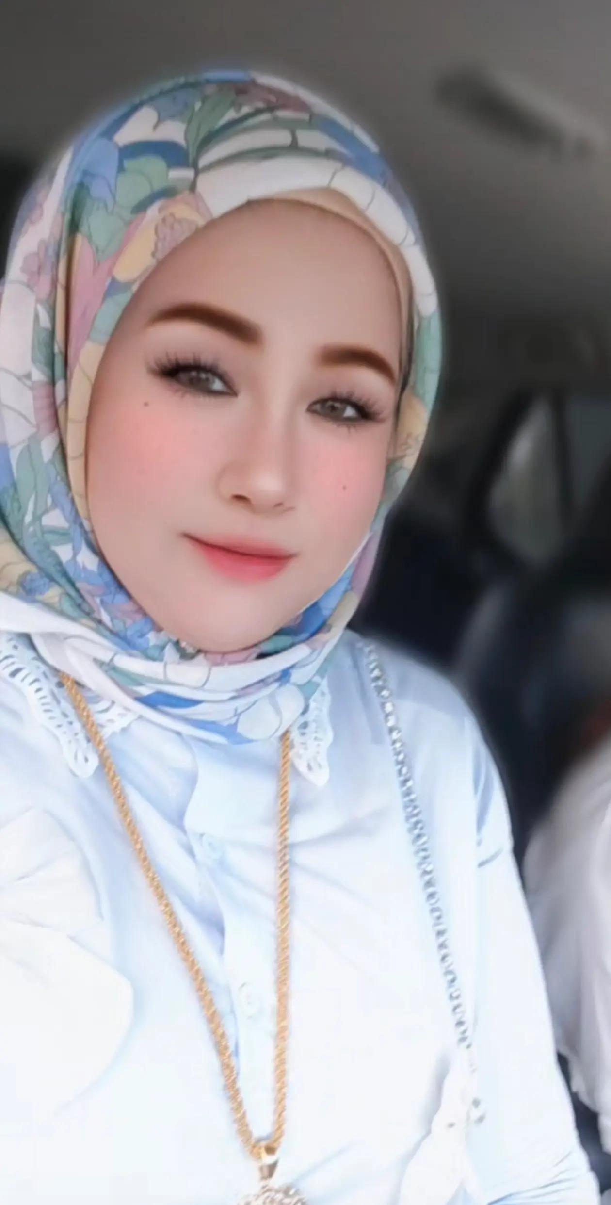 @Cik Puan Seri Aura