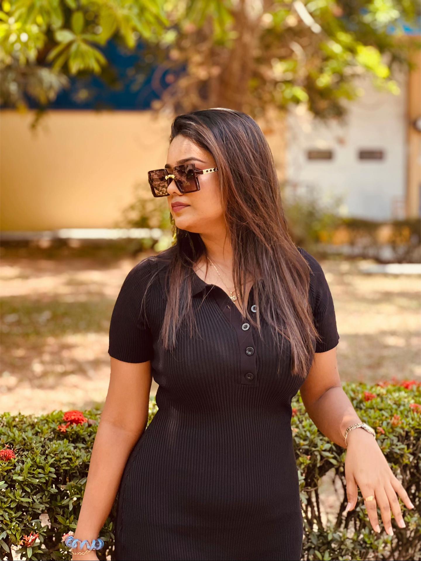 @Dinithi | නිම්නාවි 🌹