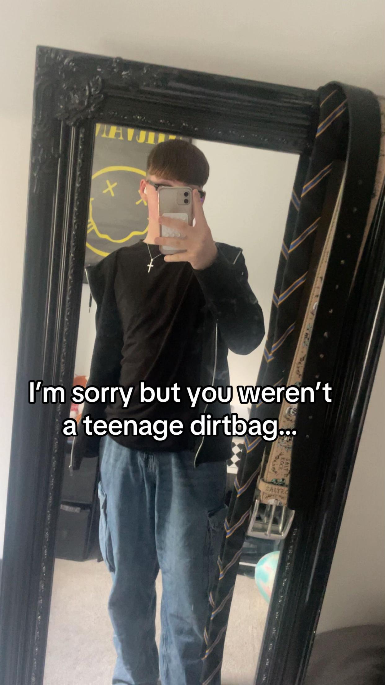 @⃟