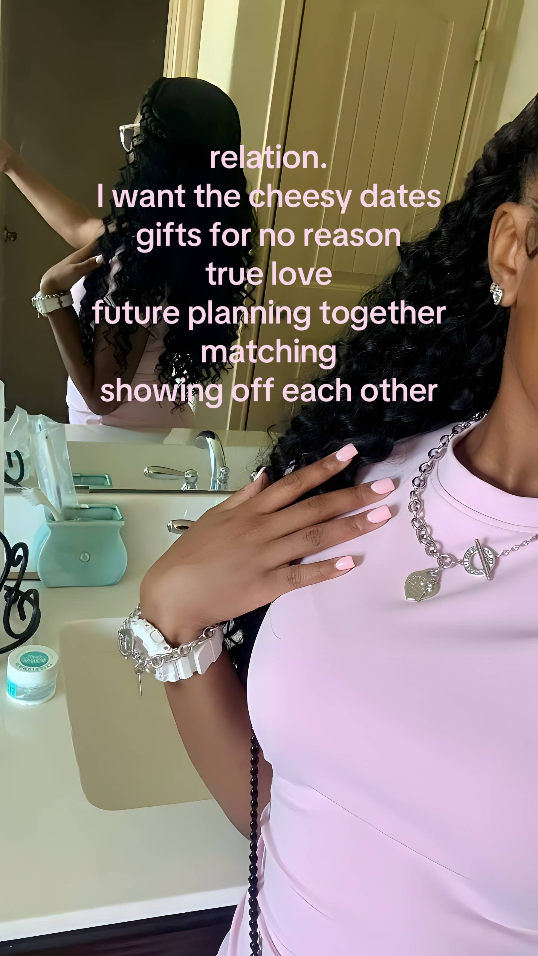 @⃟