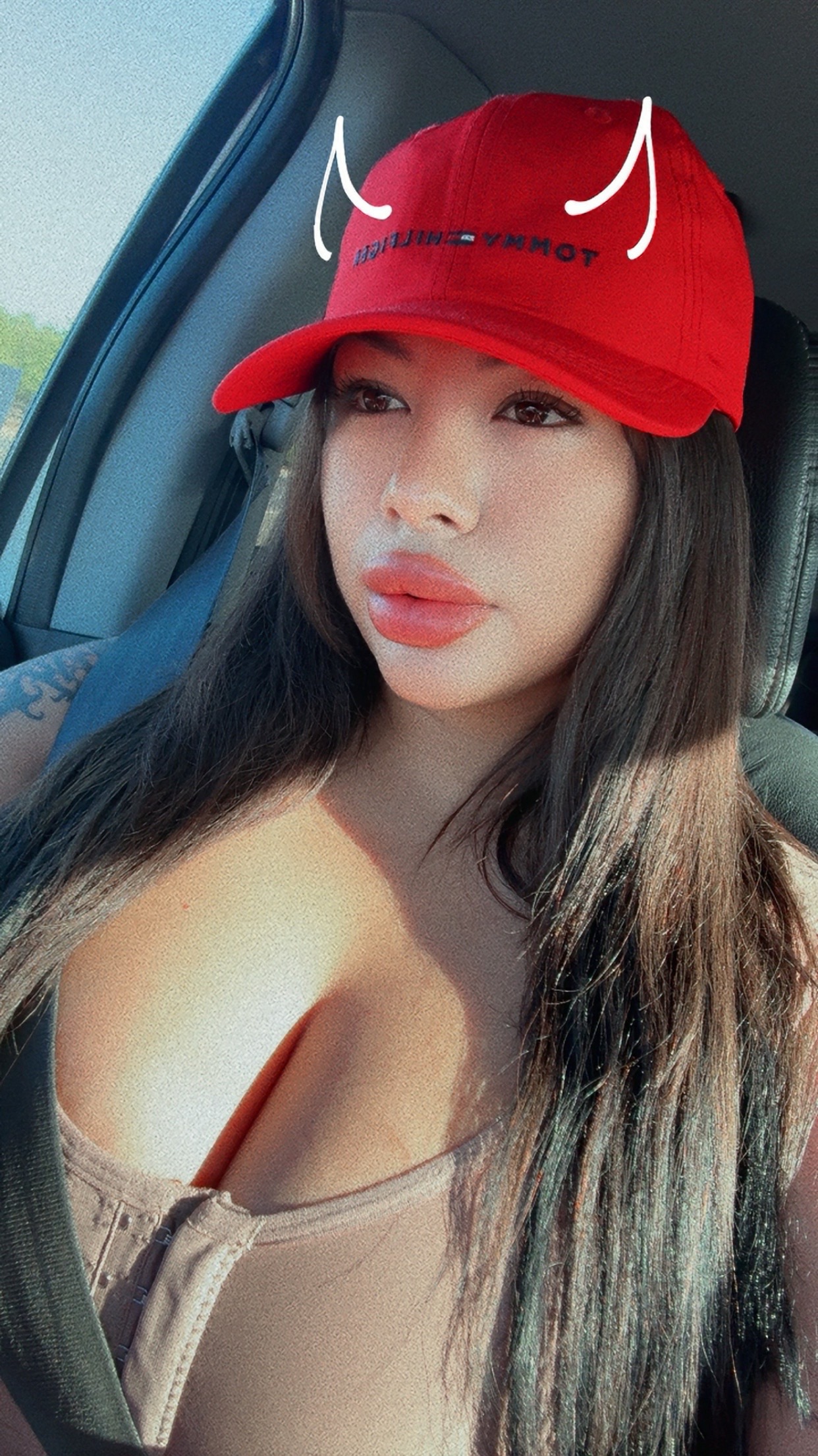 @selenaamor