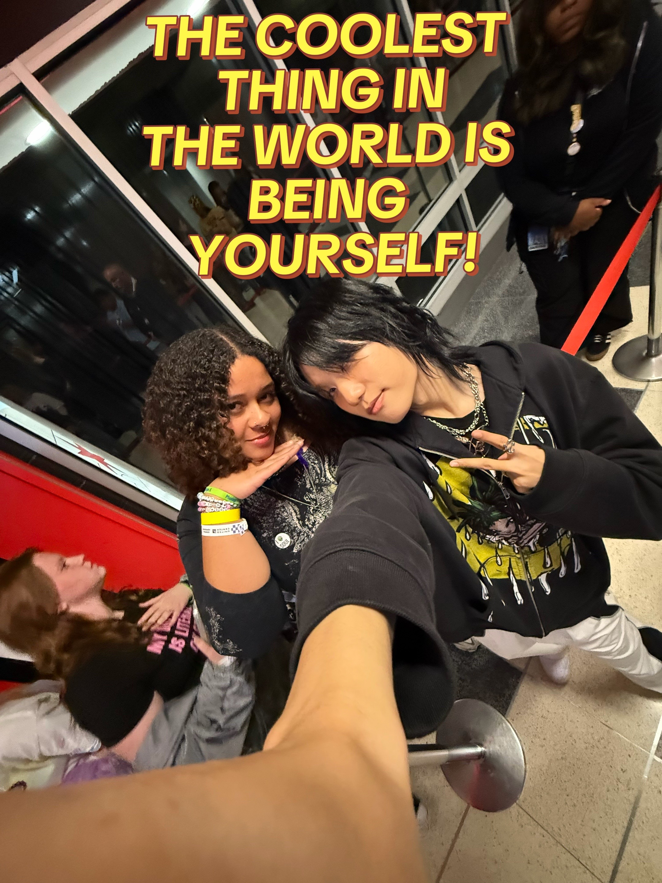 @T<3