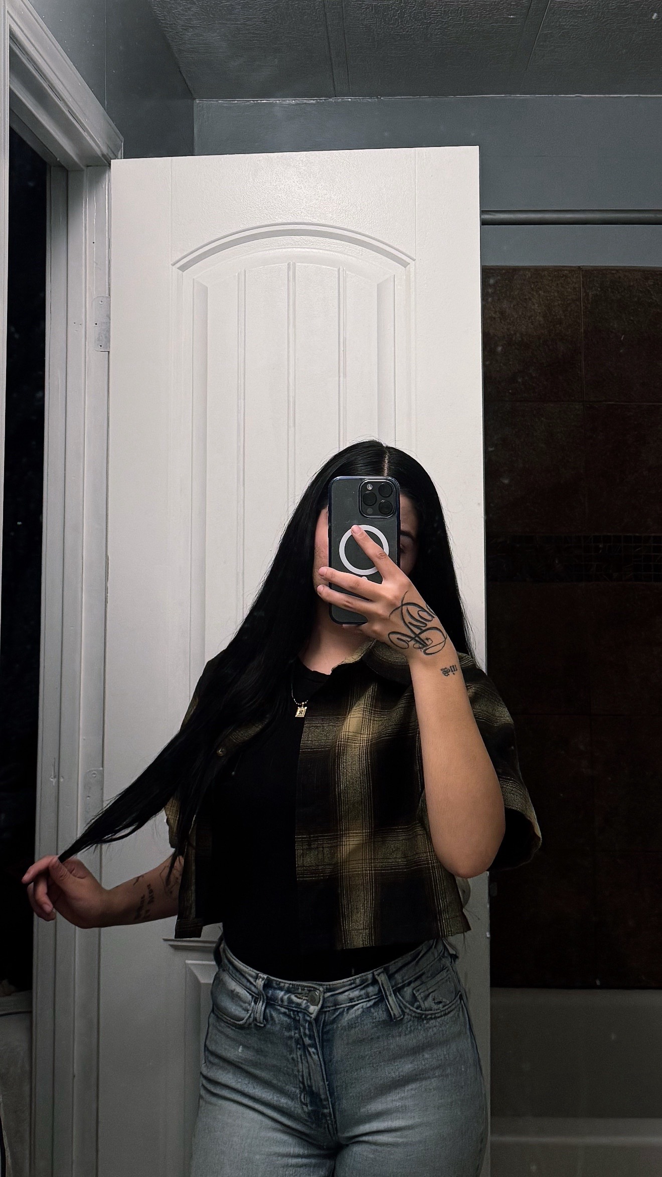 @𝖒