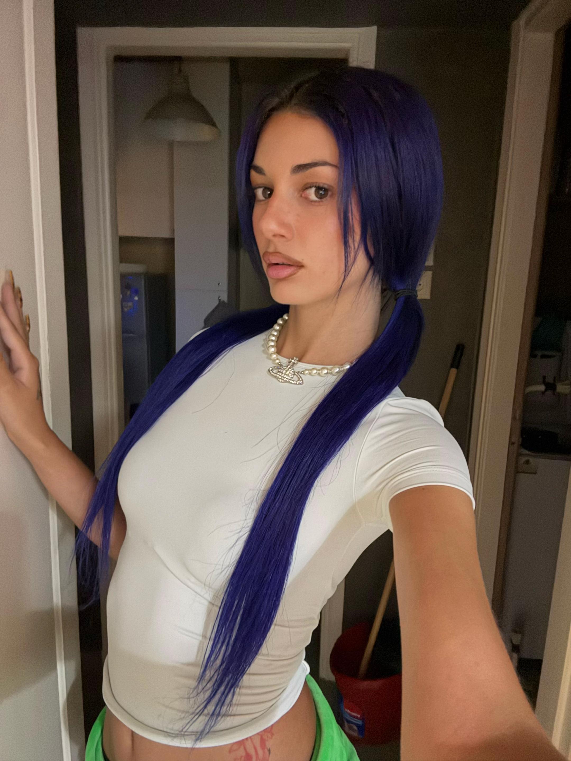 @v9