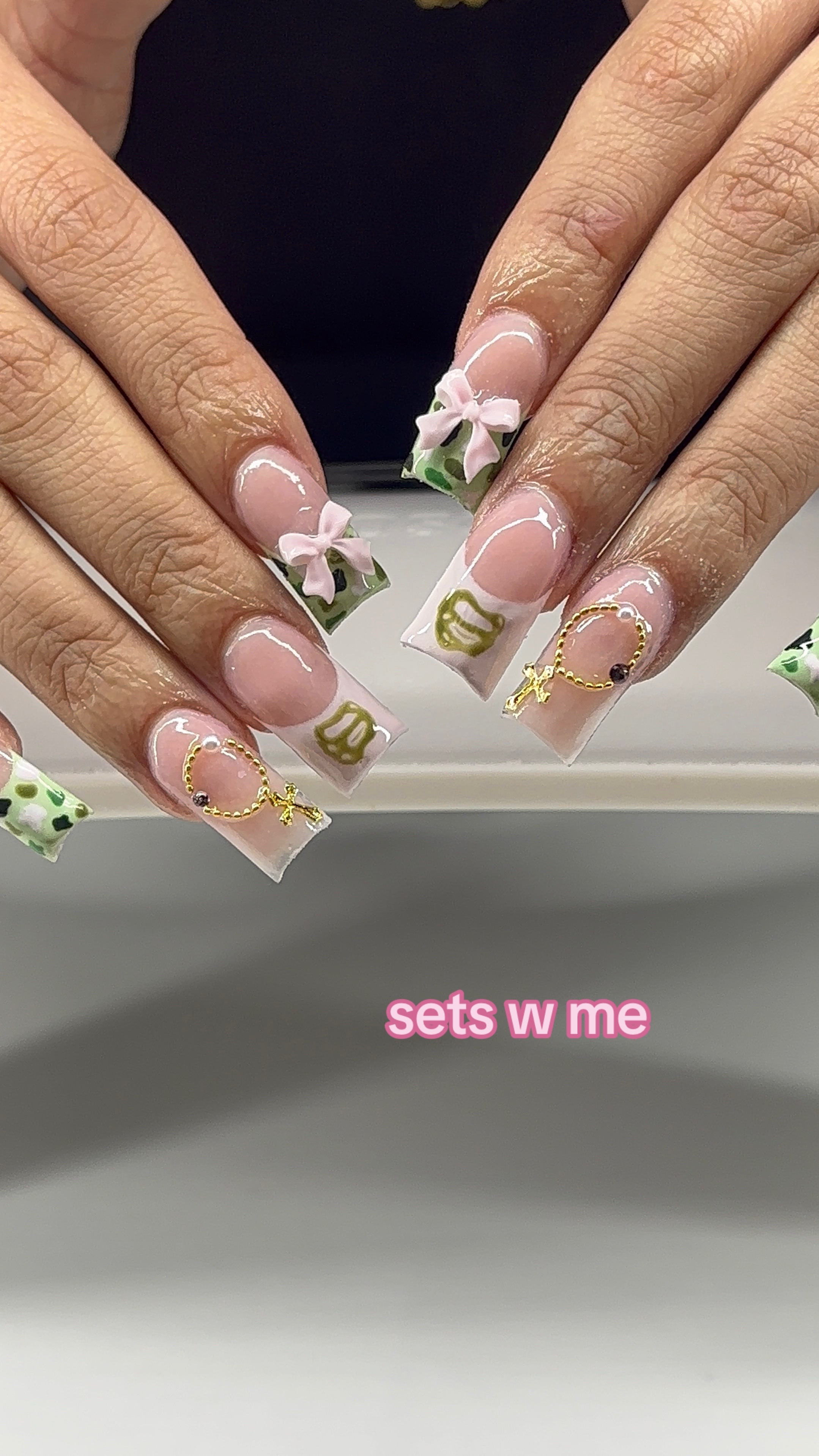 @arielle renae | va nail tech