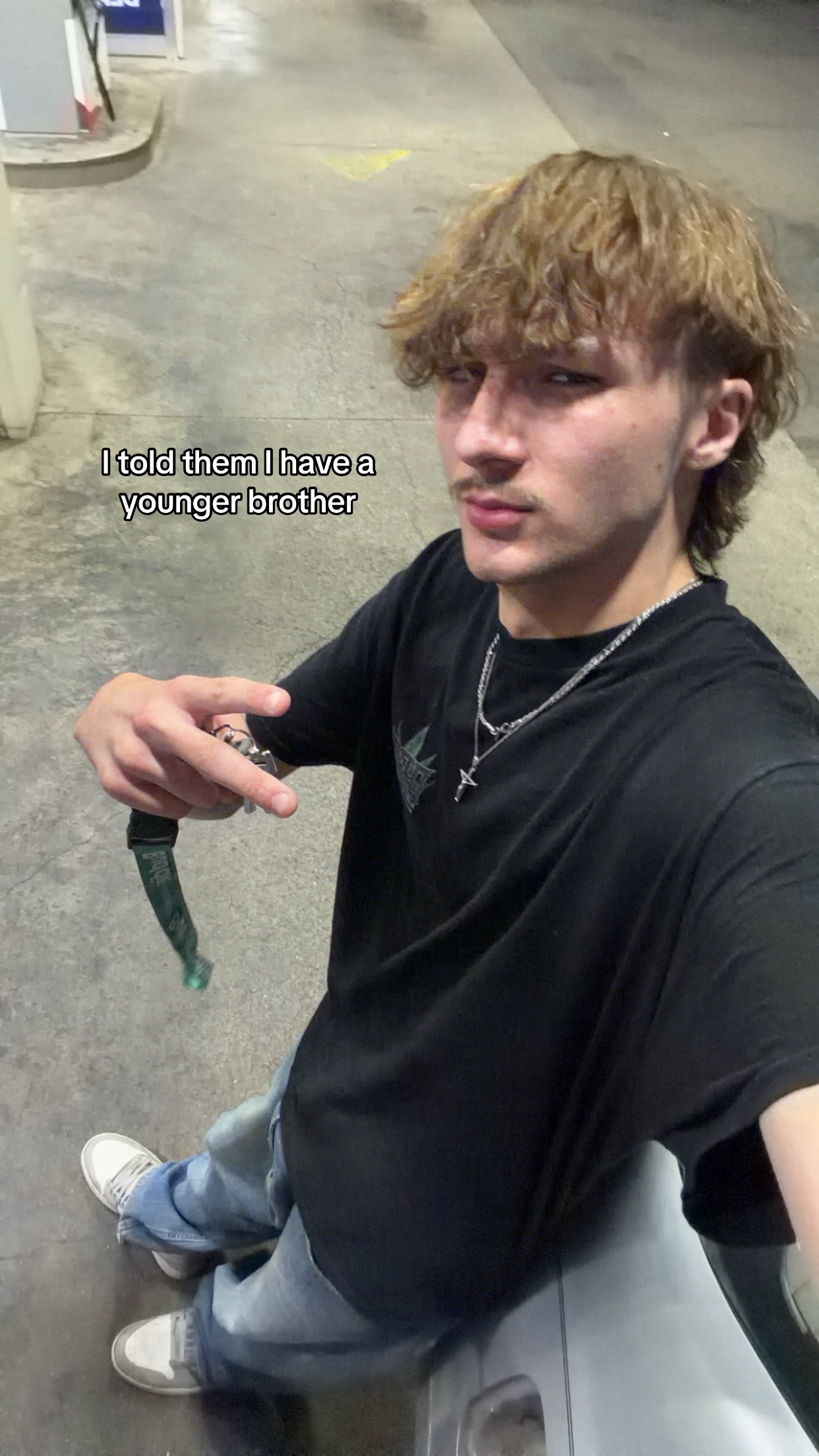 @♛