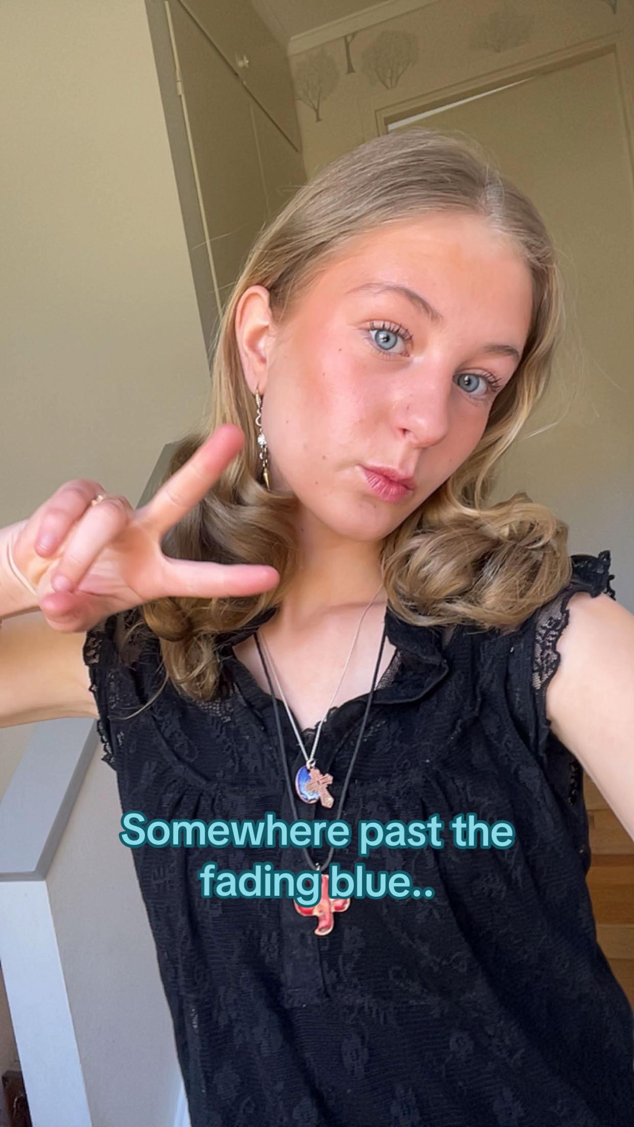 @Lovelia💓✝️