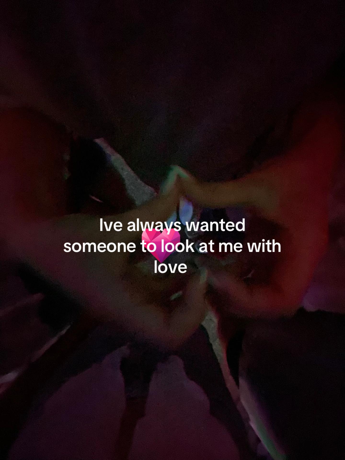 @Leah♡ ྀིྀི