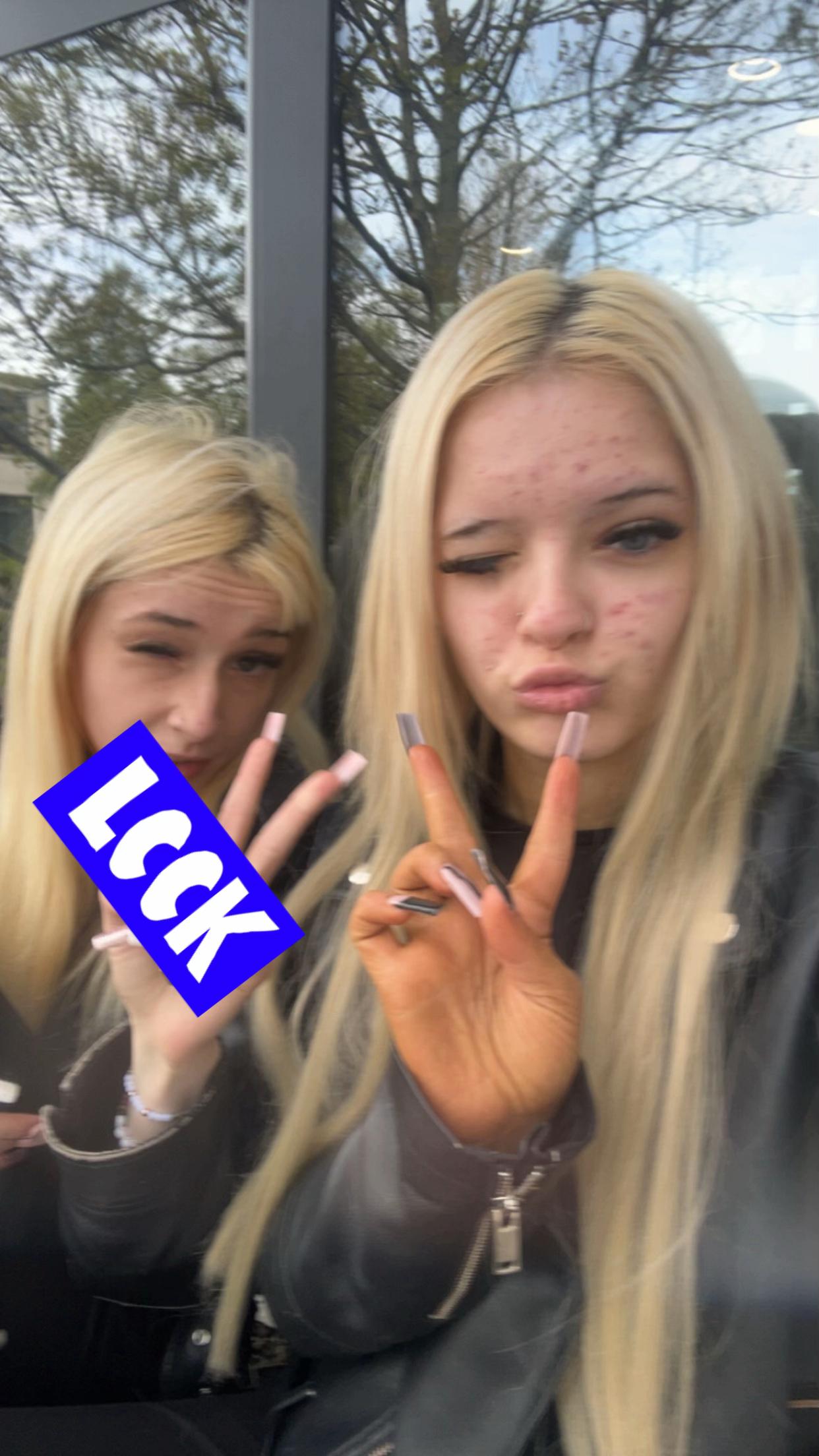@….