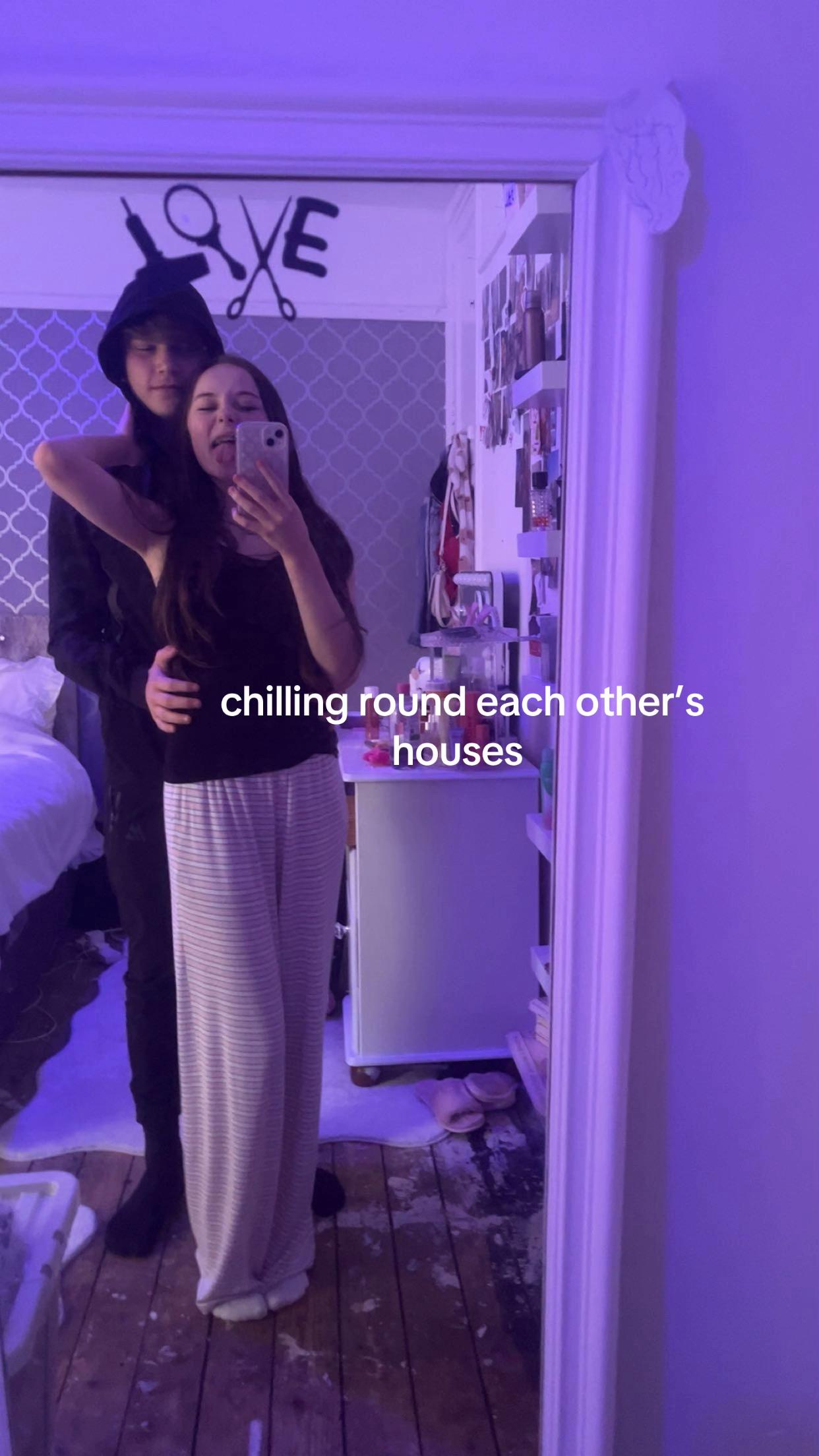 @𝓁ℯ𝒾𝓁𝒶~𝓁ℴ𝓊𝒾𝓈ℯ ᶻ 𝗓 𐰁 ⋆