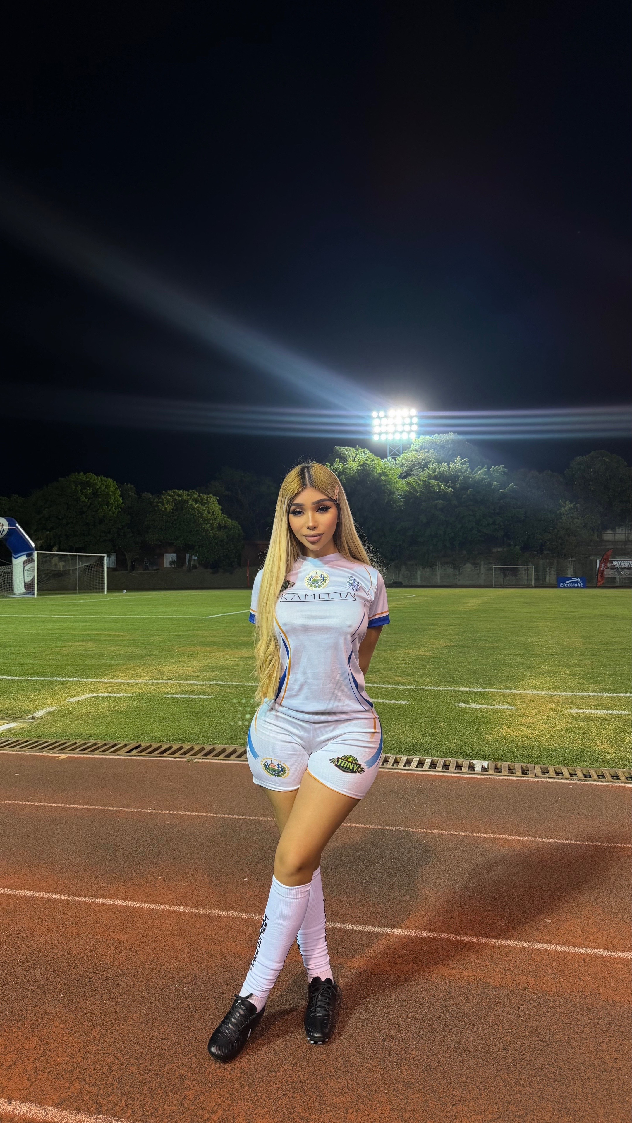 @Valeria Razavi 🍑💋