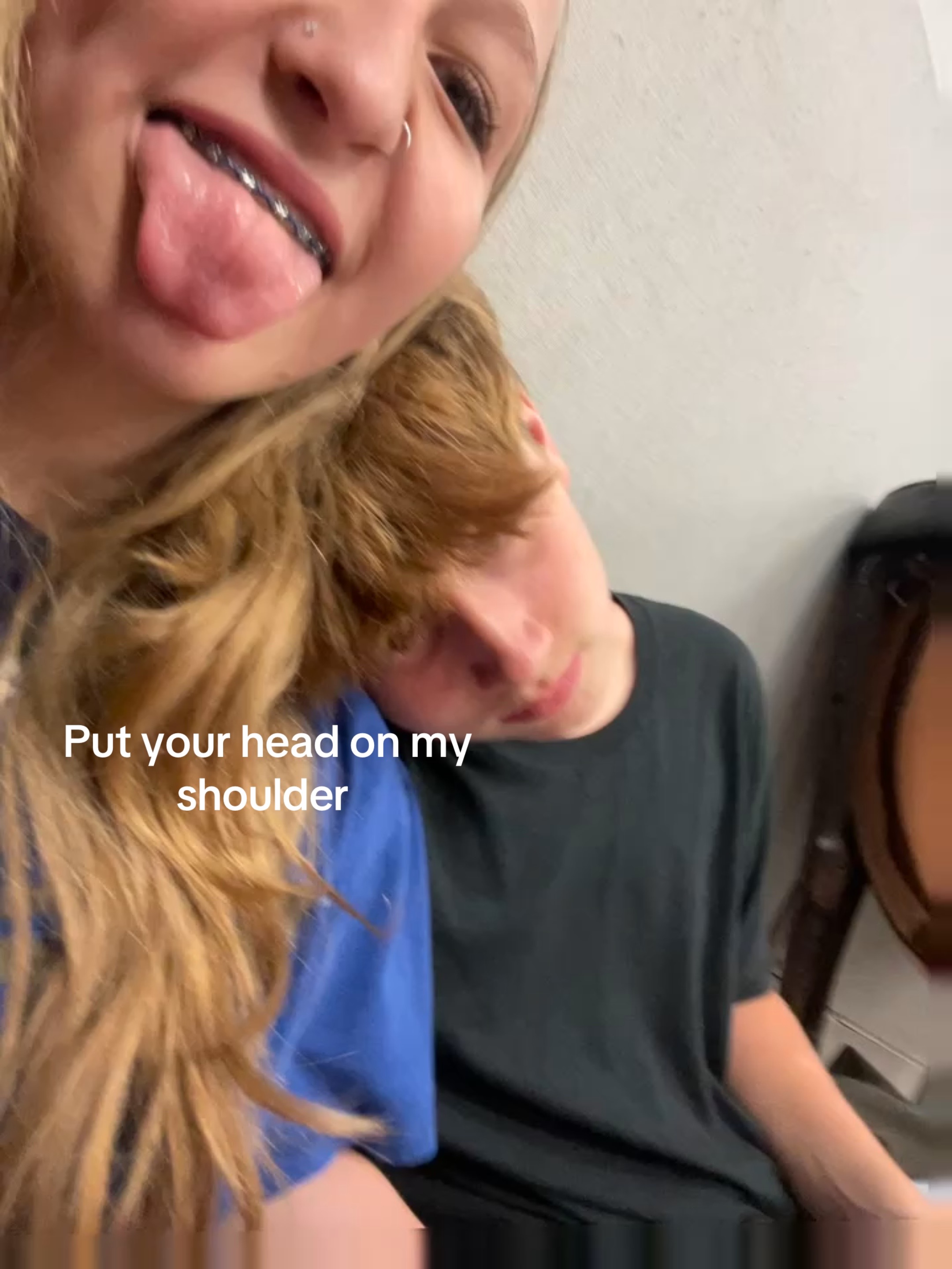 @️