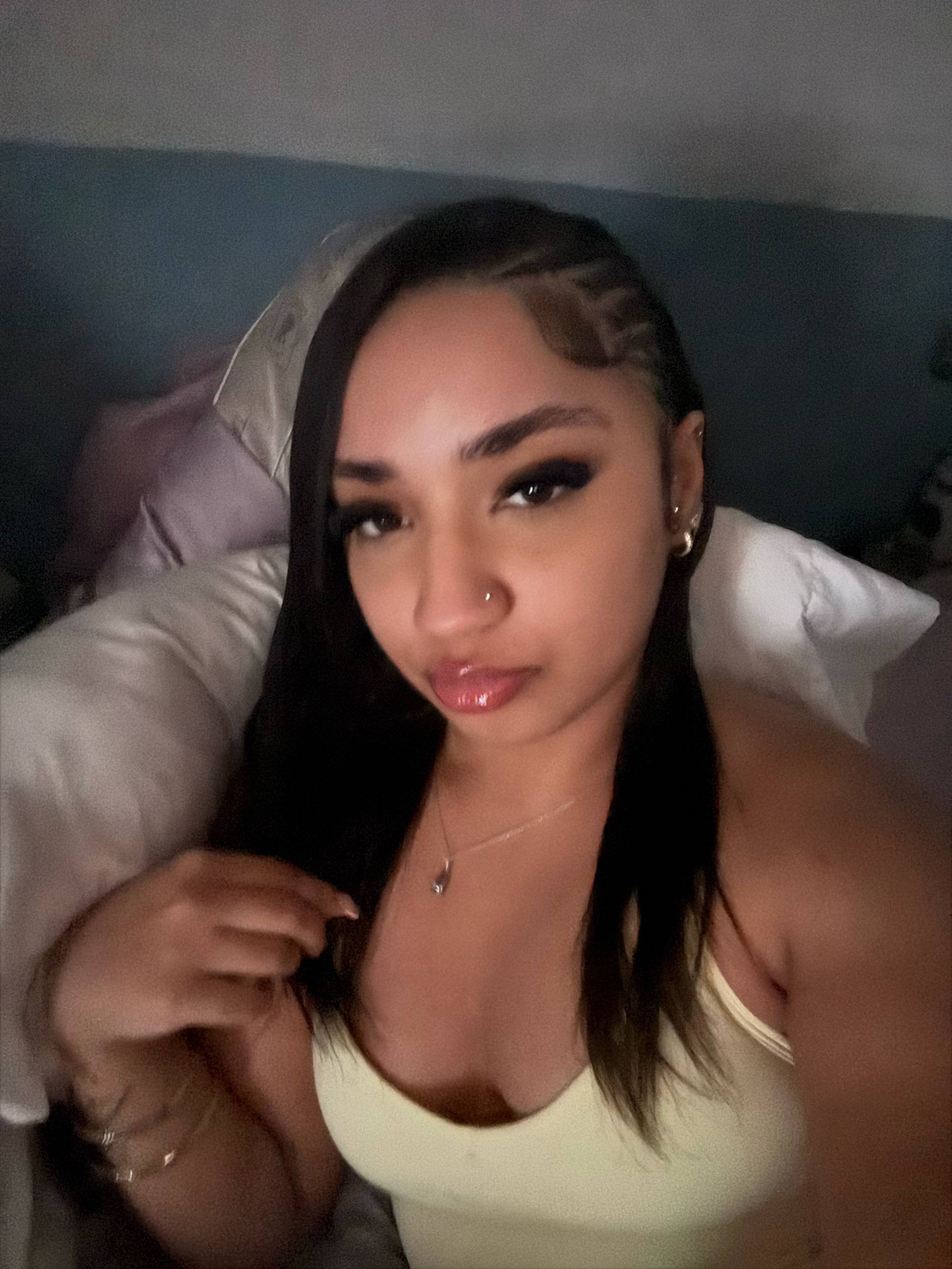 @DominiBrat