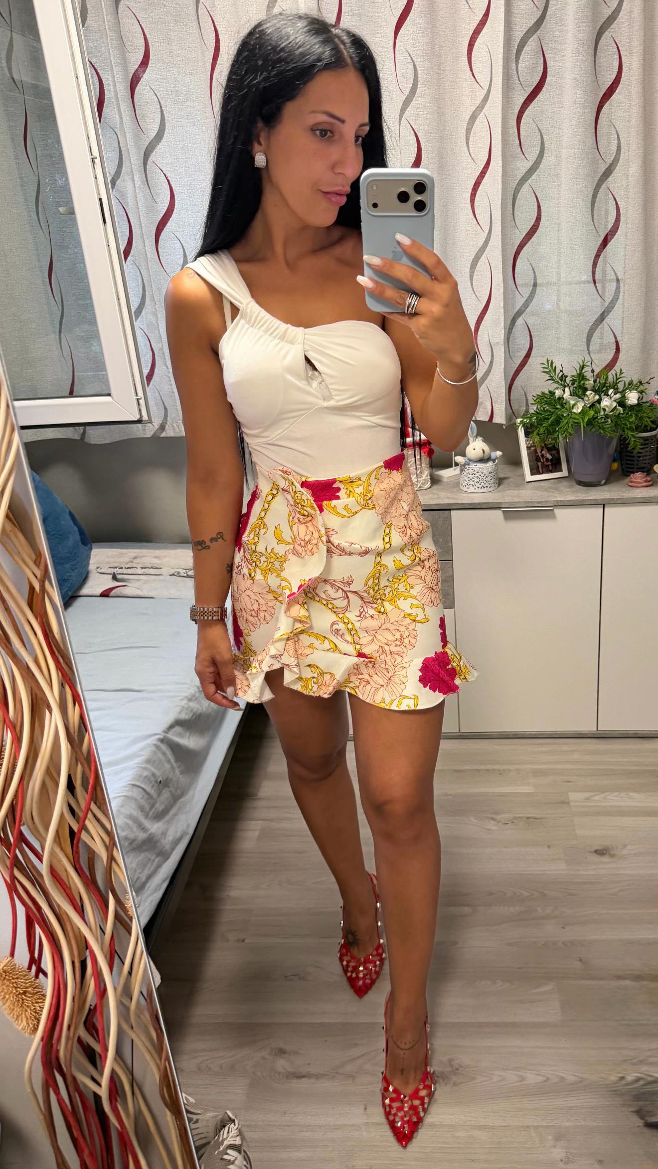 @Valentina