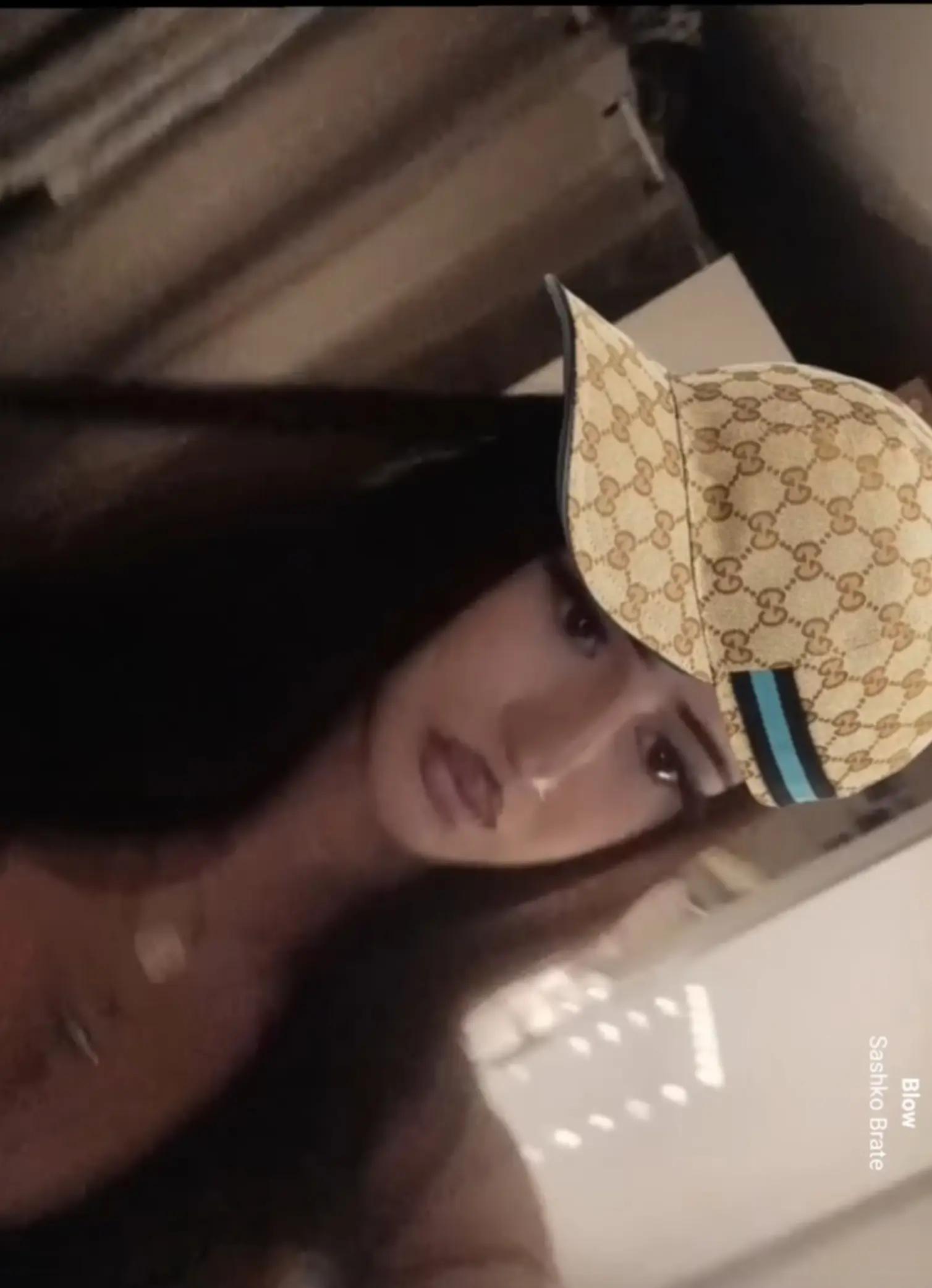 @𝓔𝓵𝓵𝔂❄️