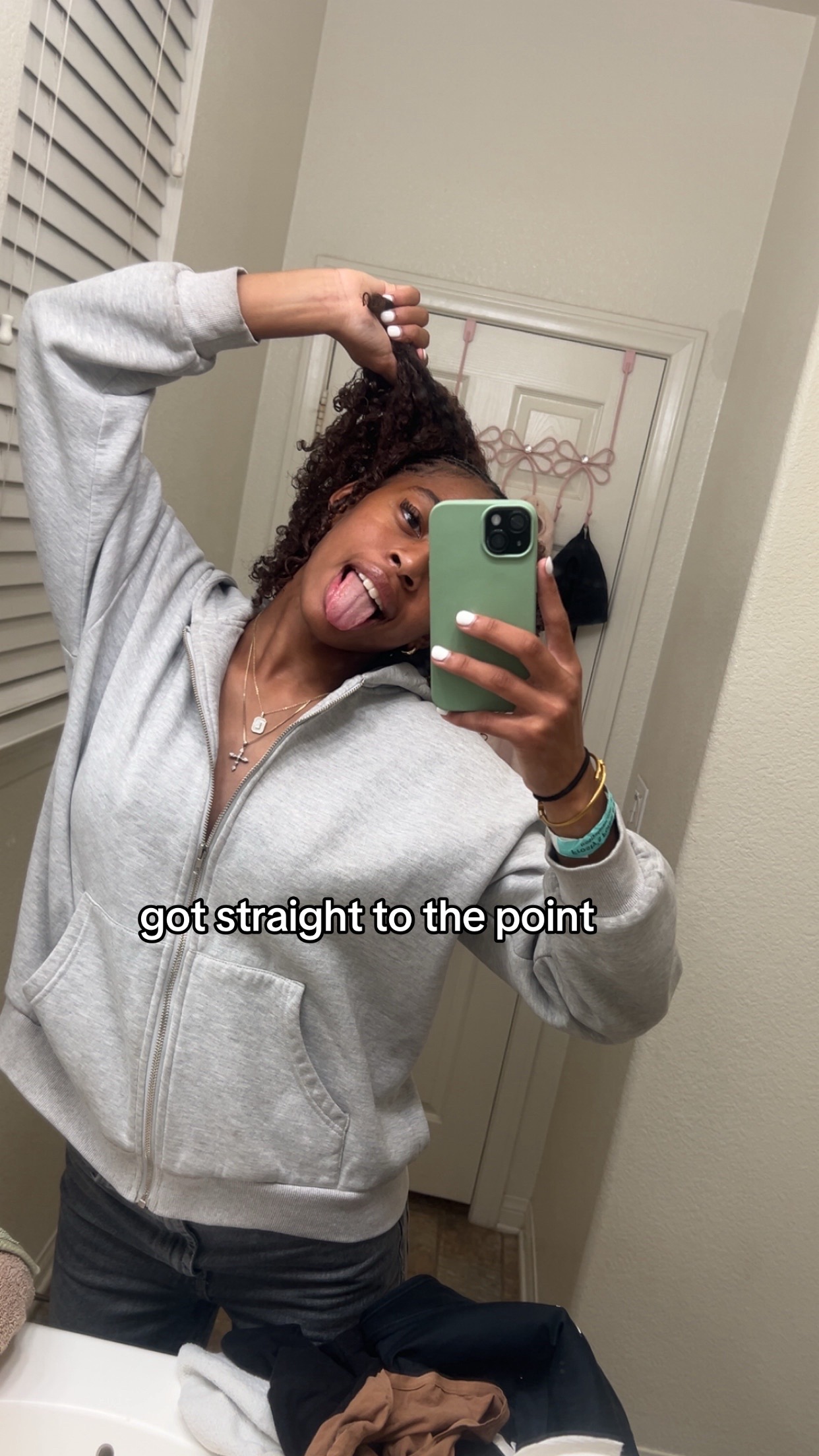 @￶