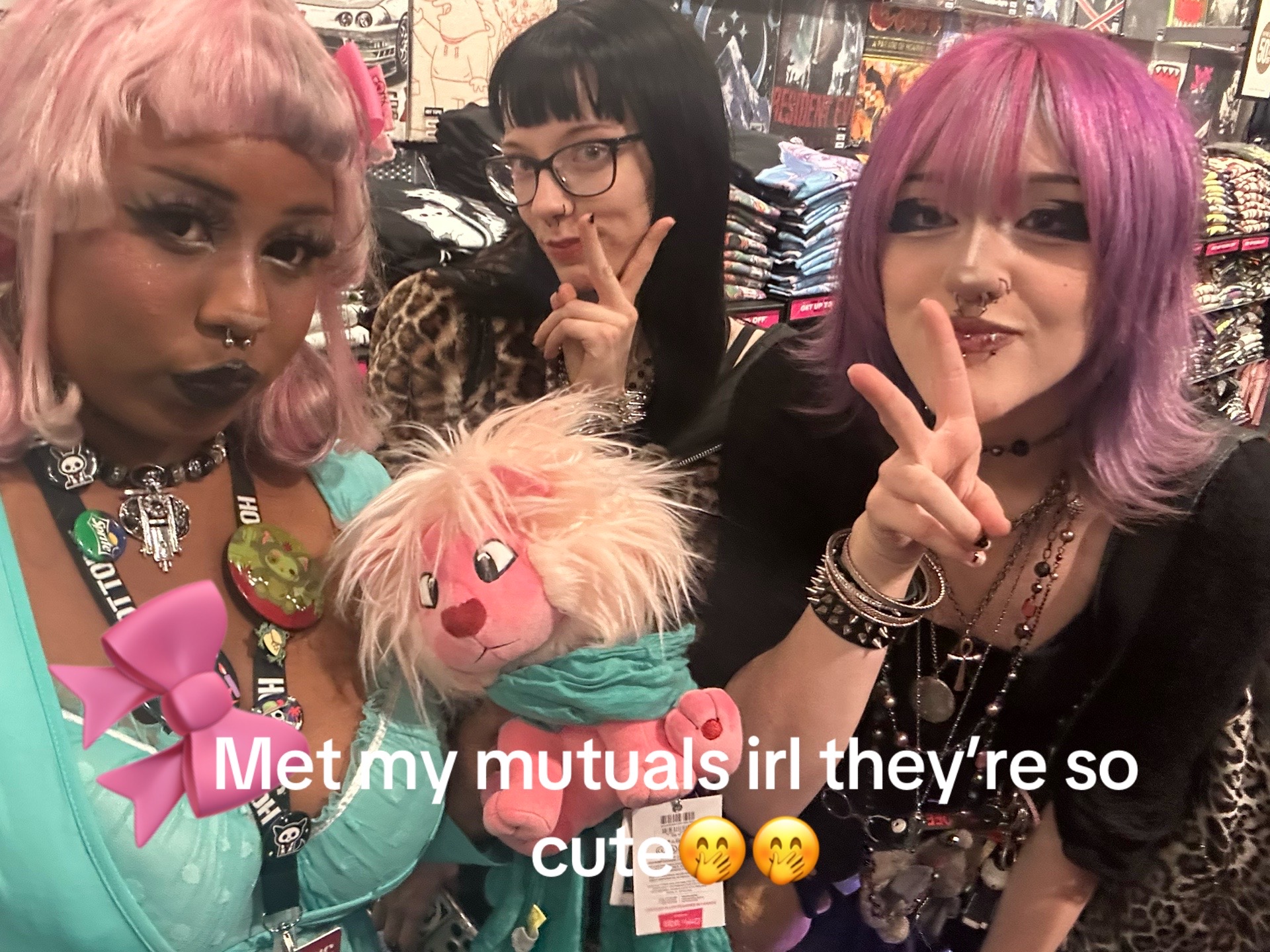 @<333