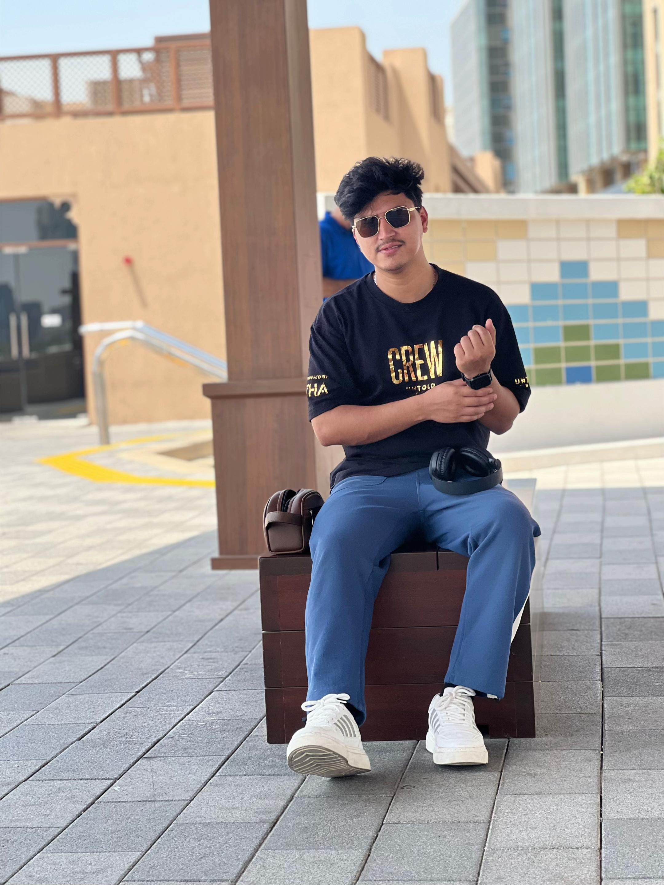 @ᏚᎻȺꪝOƝ📍🇦🇪