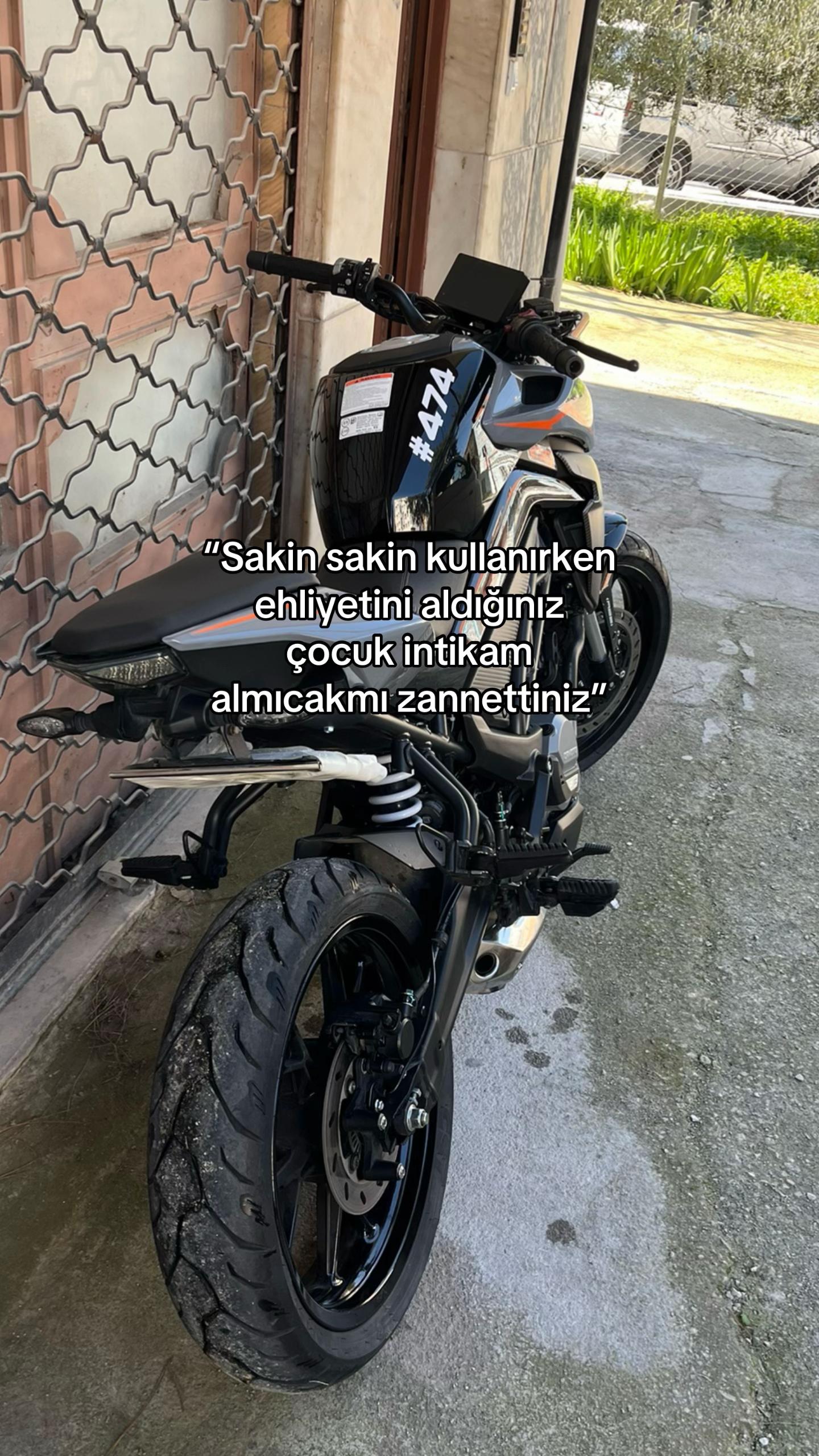 @35egecaaan_
