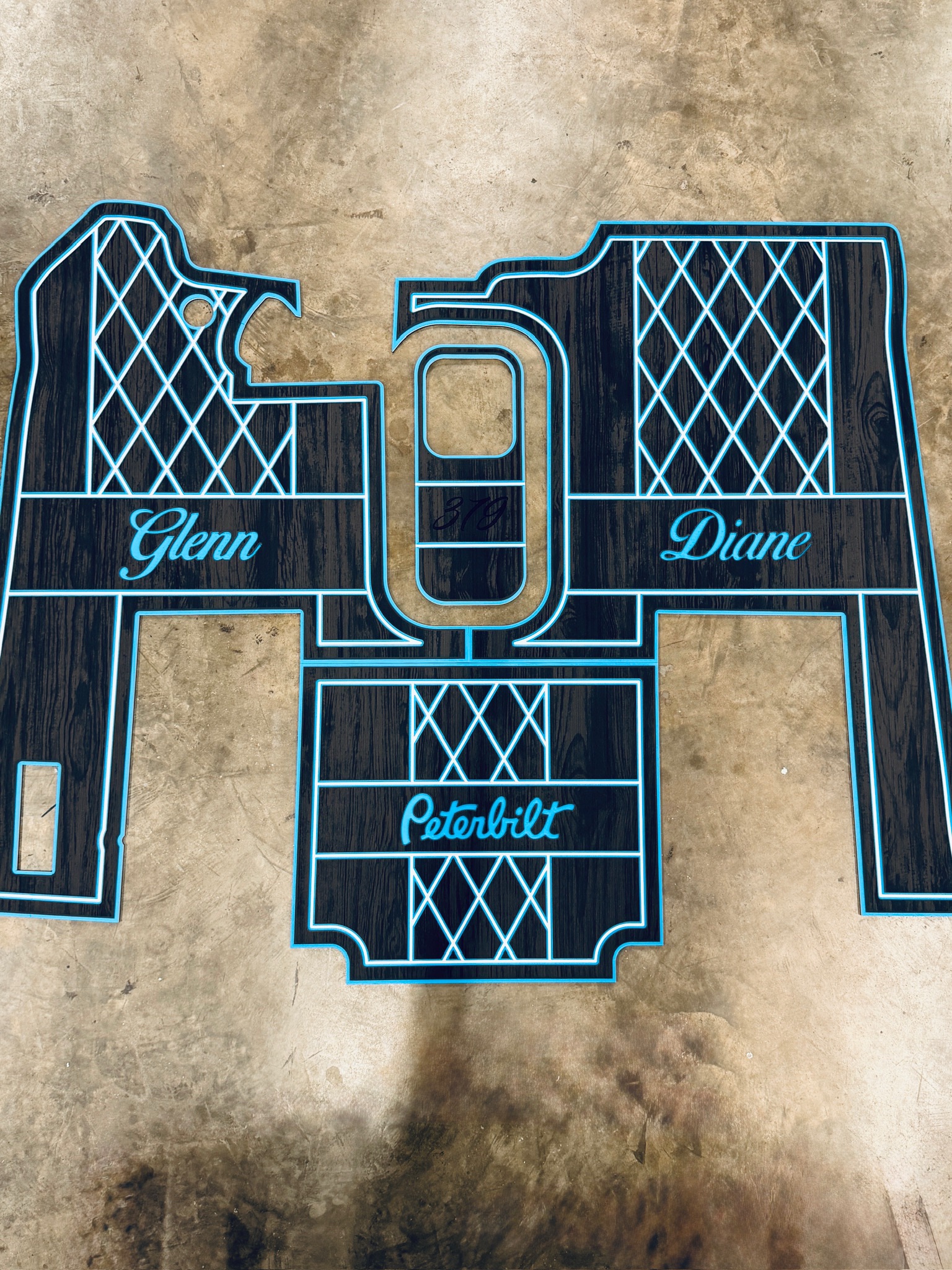 @LJCustoms