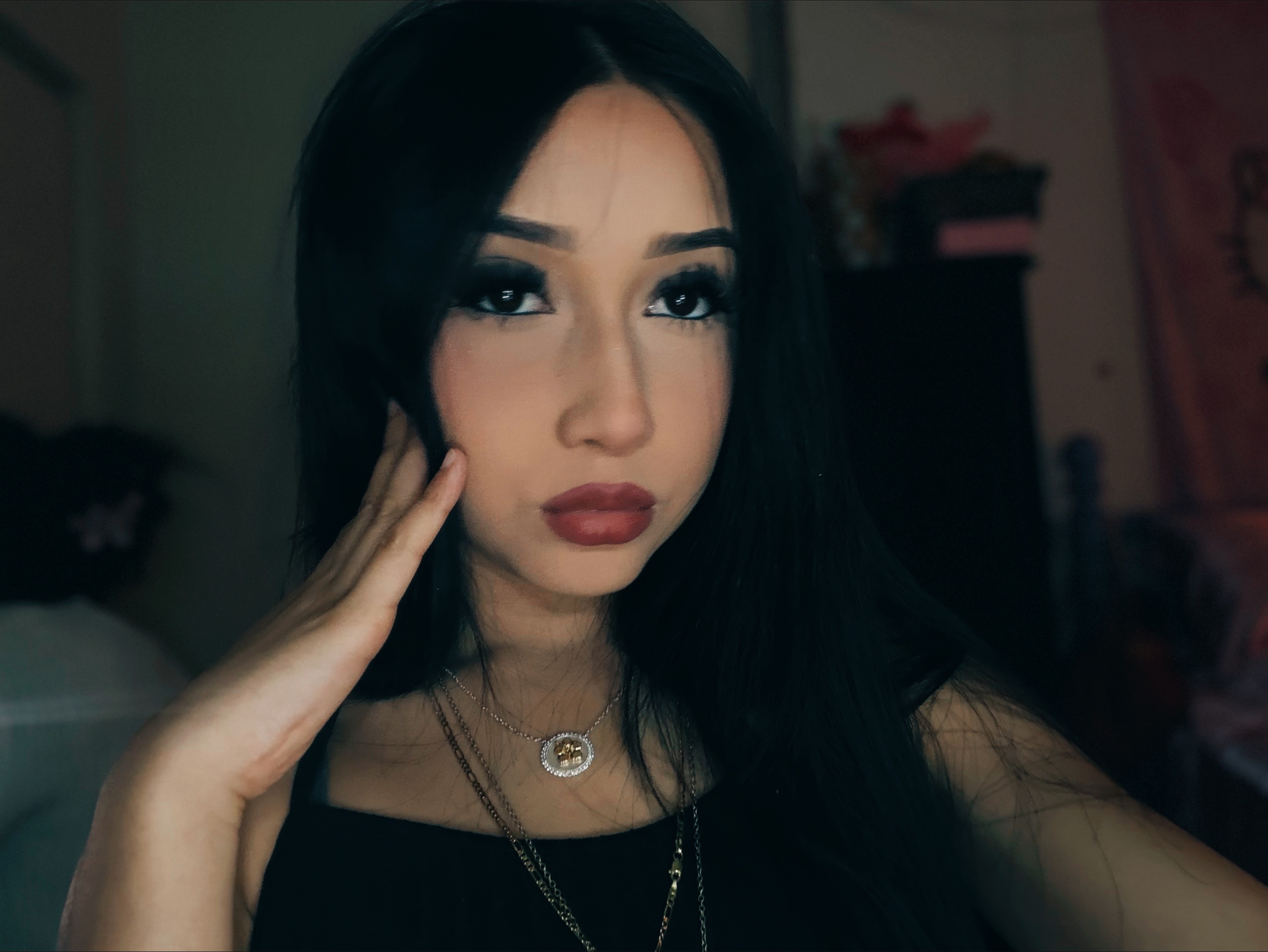 @️