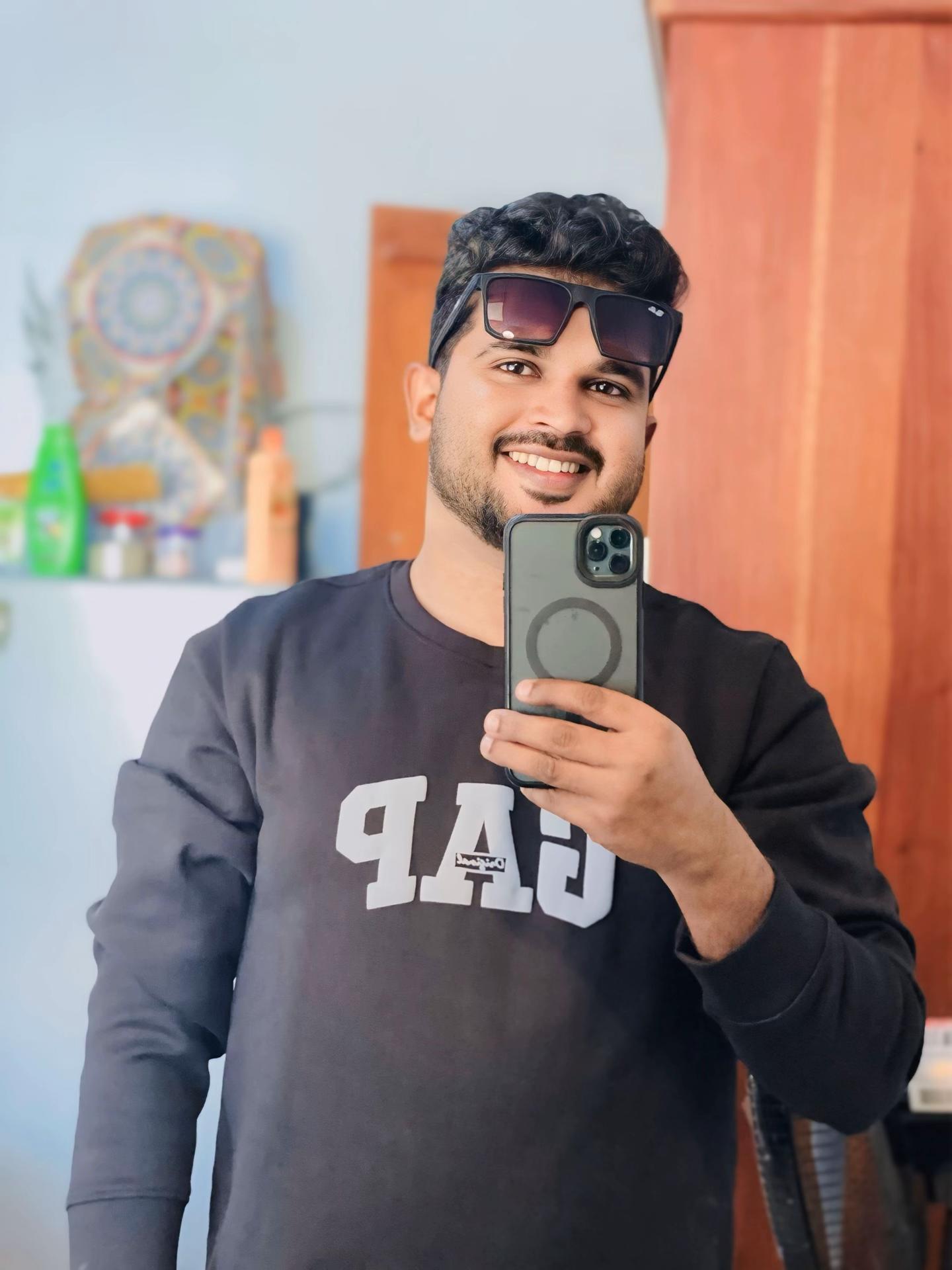 @🤘Isuru De Silva 🤘