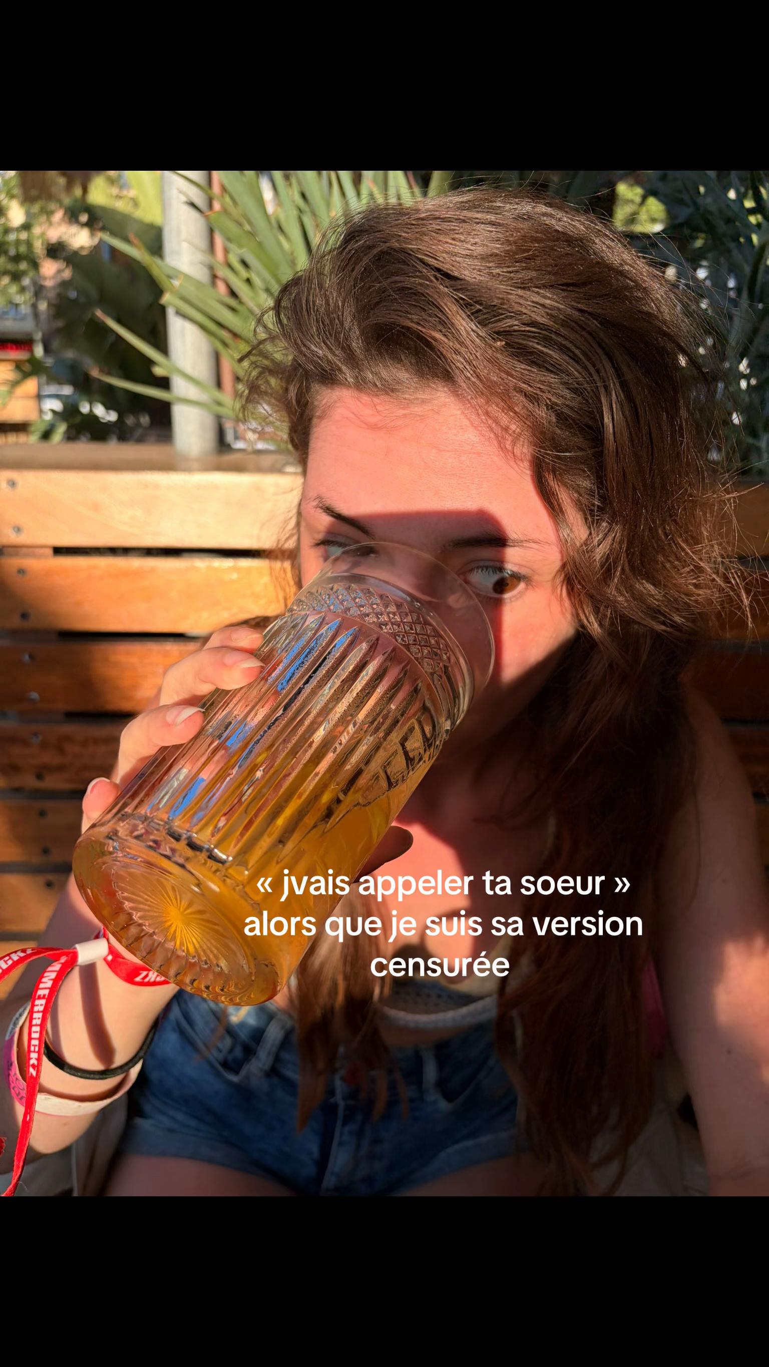 @Ang&egrave;le