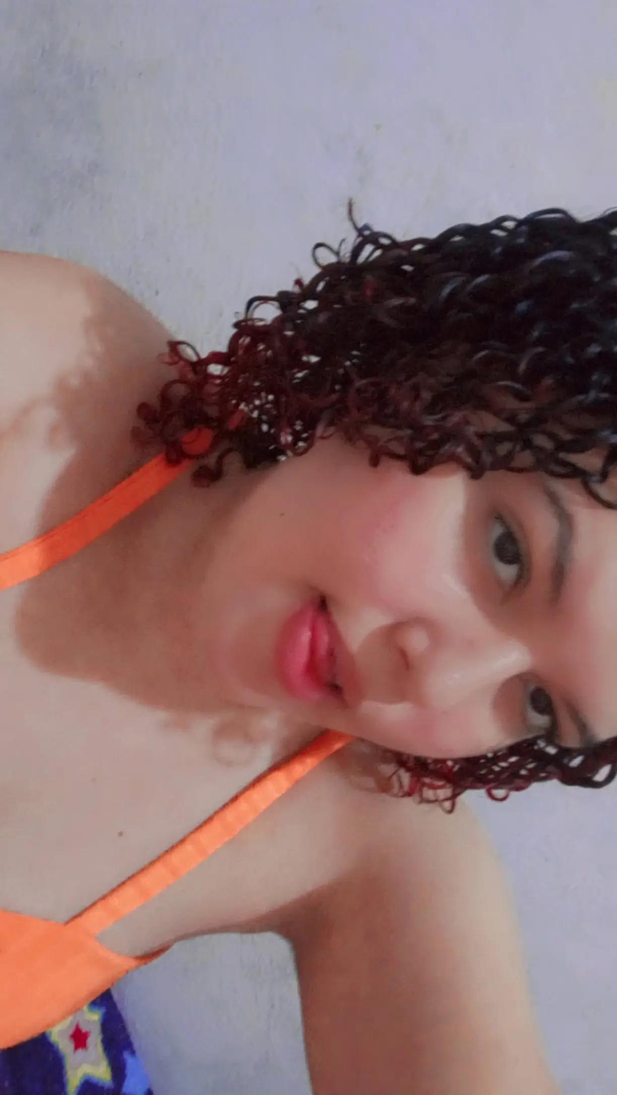 @Emilly Maria