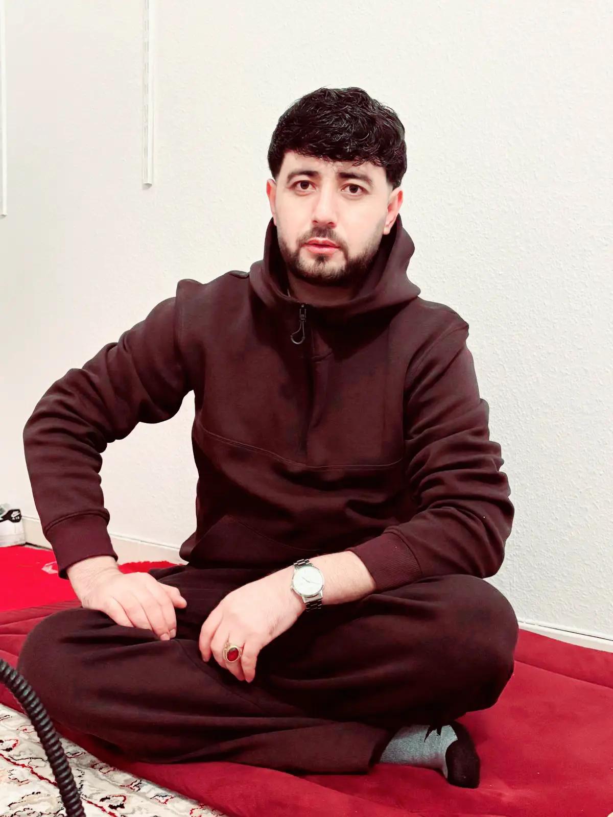 @Abdul Aziz Khnjari🇦🇫🇧🇪