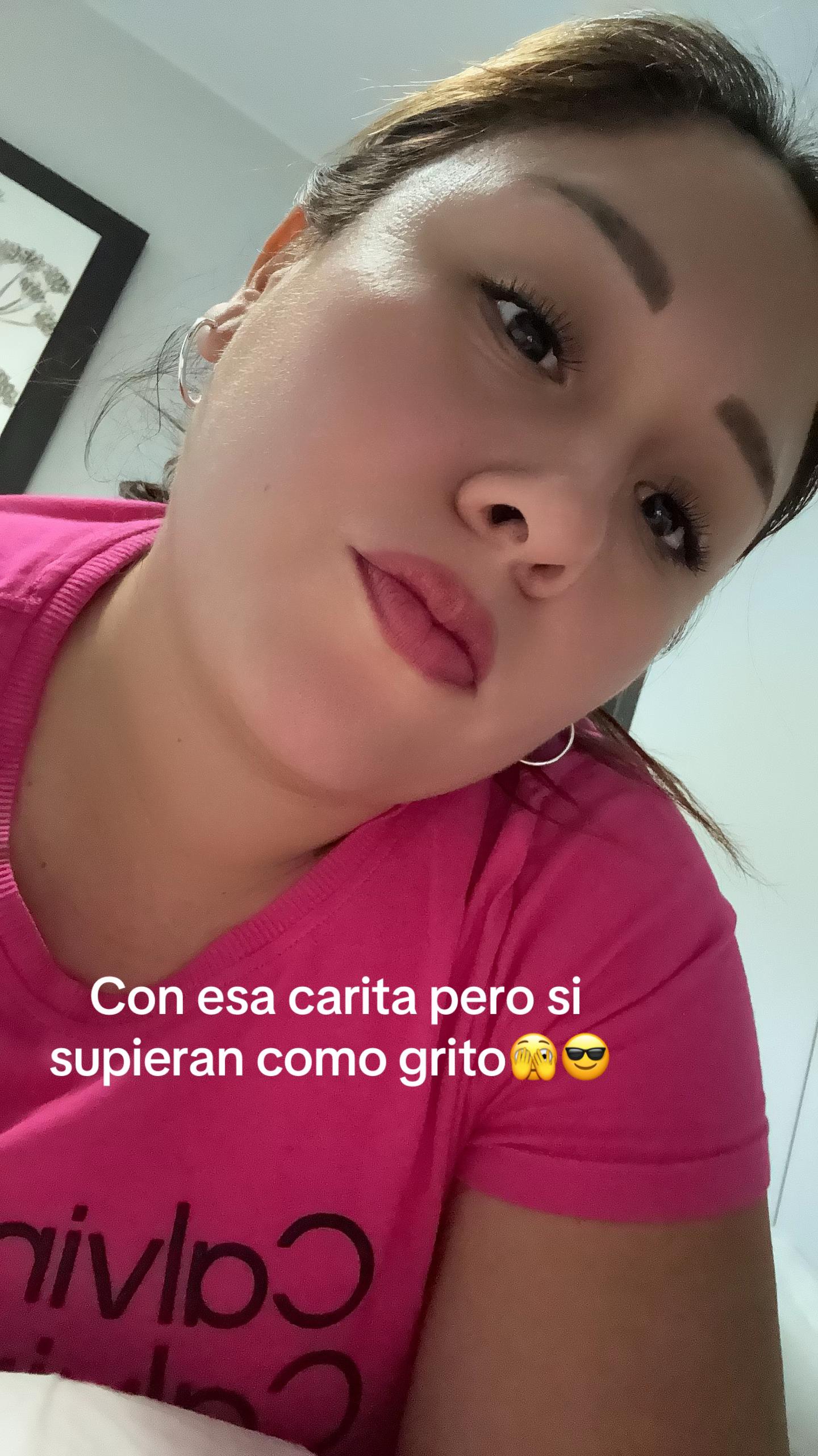 @Denisse A