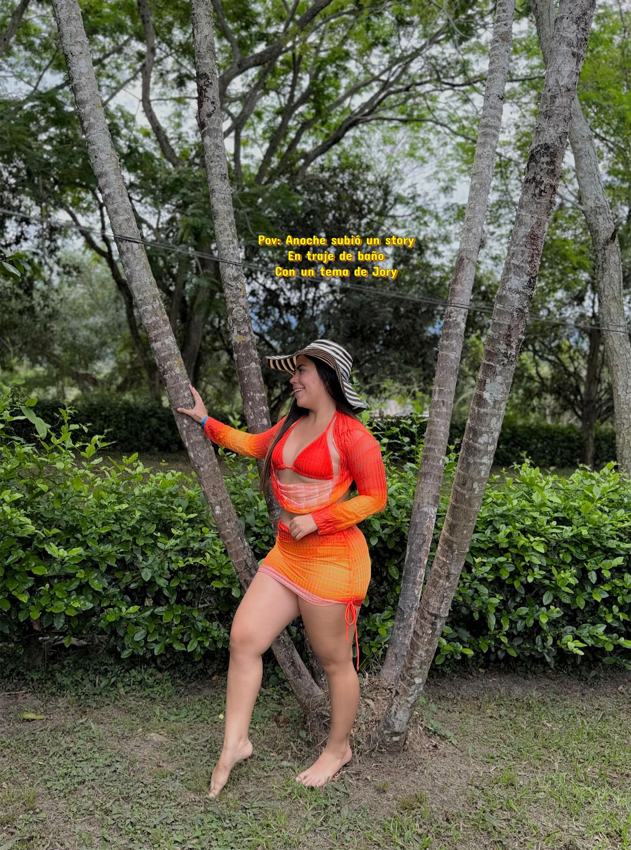 @𝓜𝓸𝓷𝓲🦋