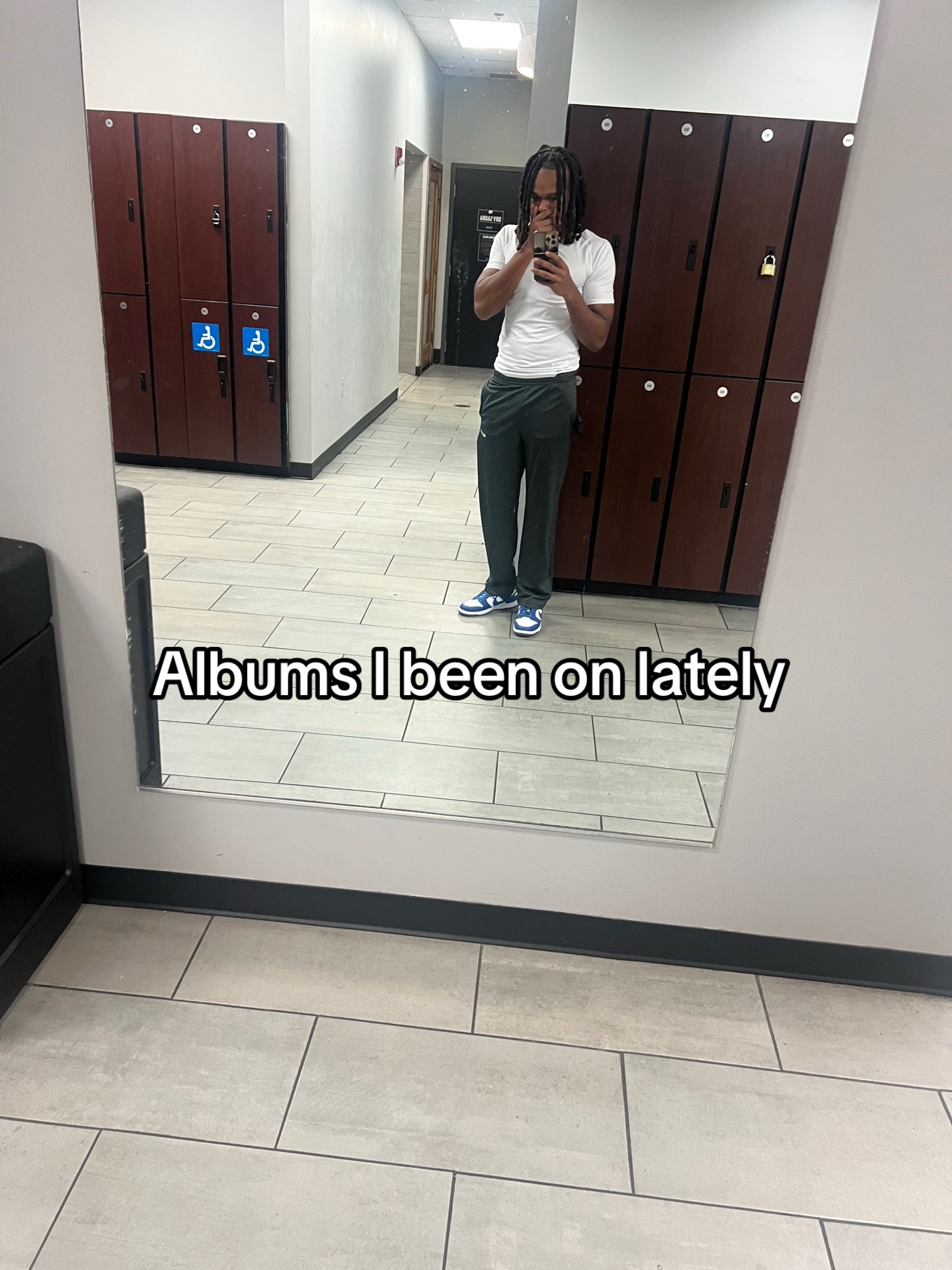 @Isaac 𖣂