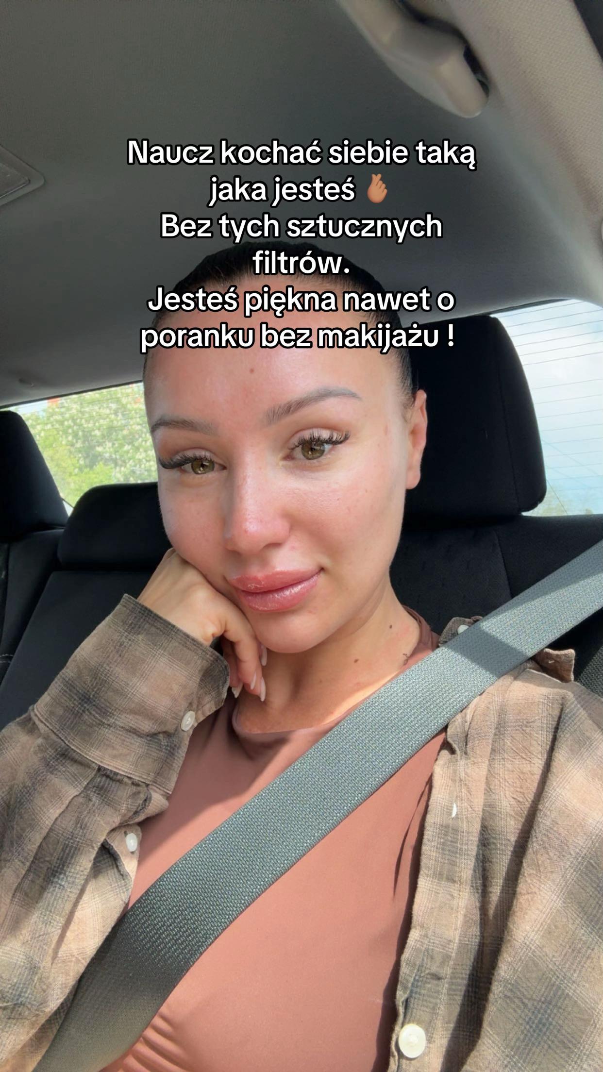 @GlamWiola
